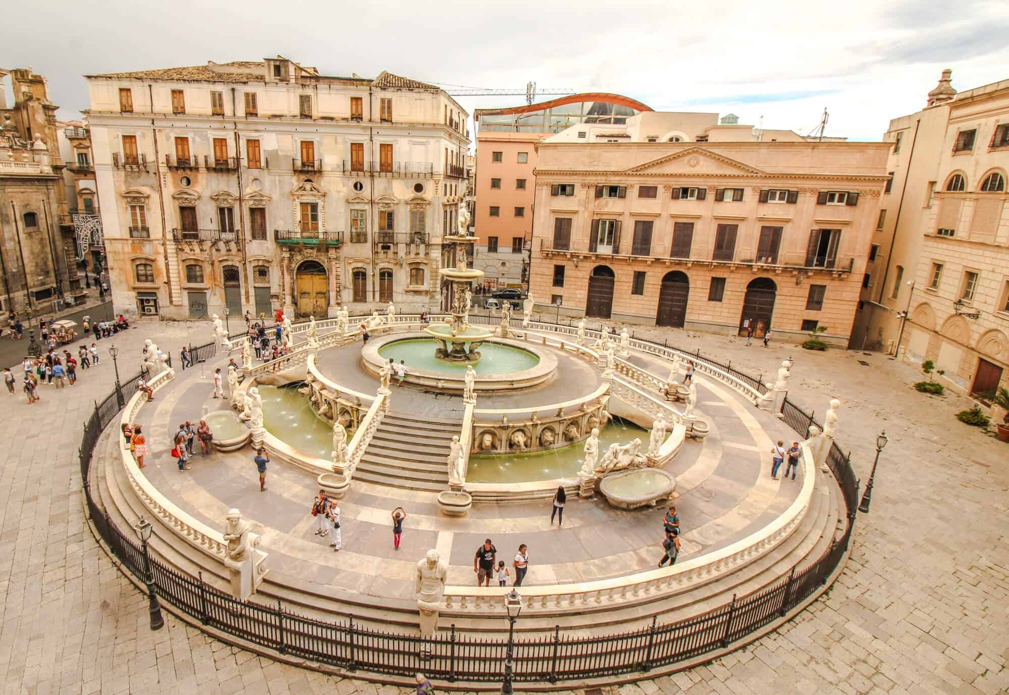 Praetorian Fountain, Palermo Wallpaper, 2000x1380 HD Desktop