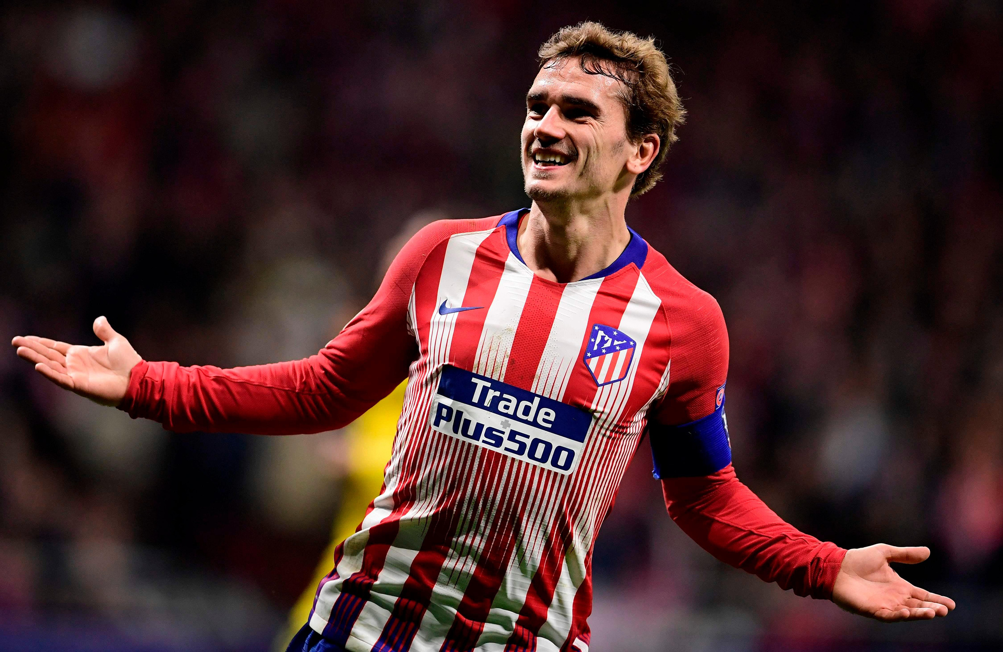 Antoine Griezmann, Atletico Madrid Wallpaper, 2000x1300 HD Desktop