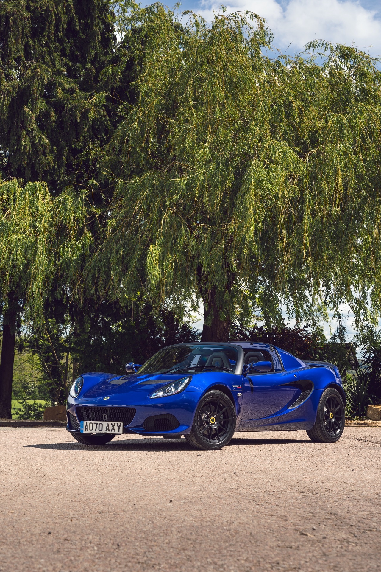 Lotus Elise, 2021 model, Sport 240 Final Edition, Front three-quarter, 1280x1920 HD Phone