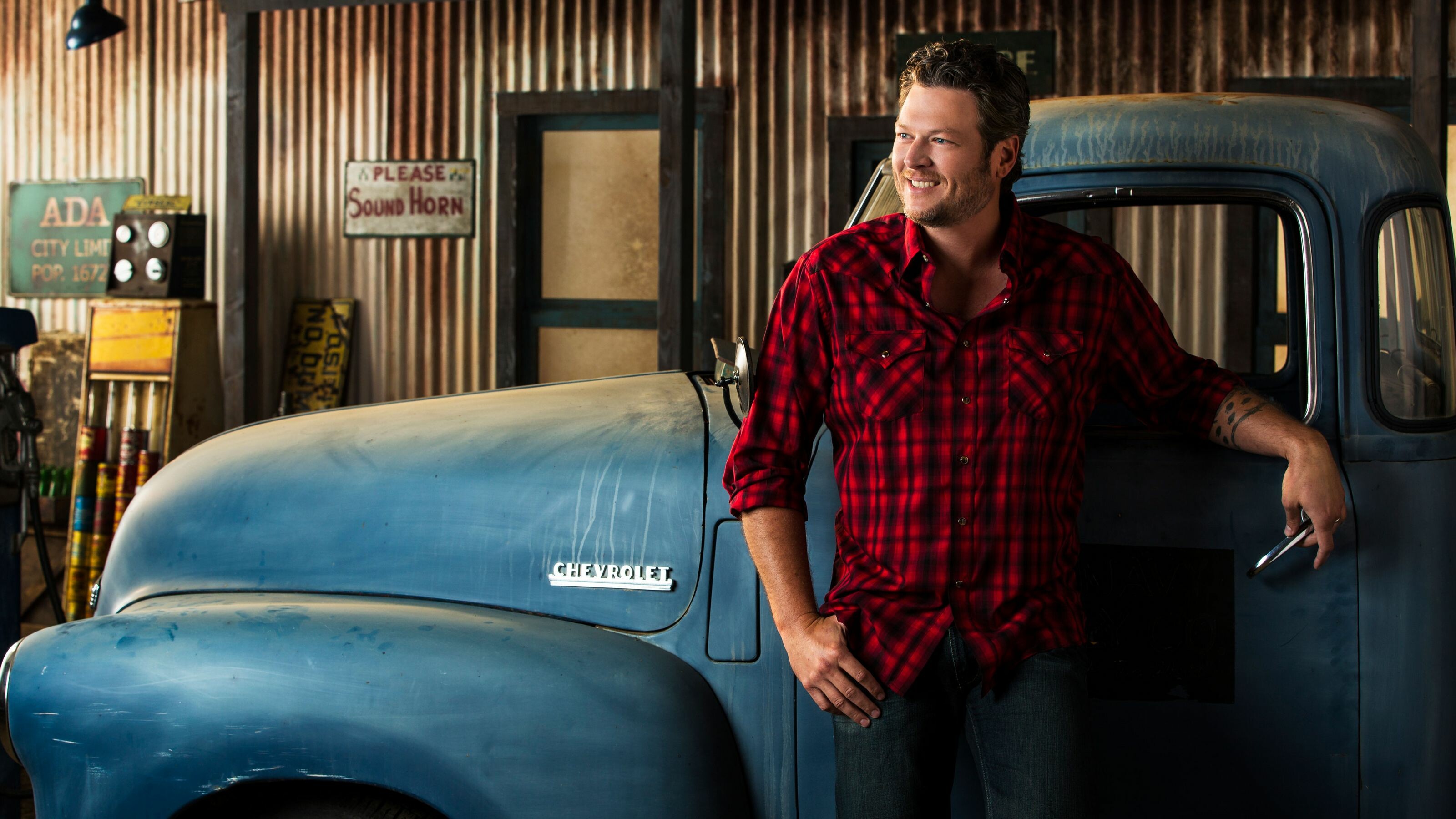 Blake Shelton, Wallpaper download, High-quality image, 3200x1800 HD Desktop