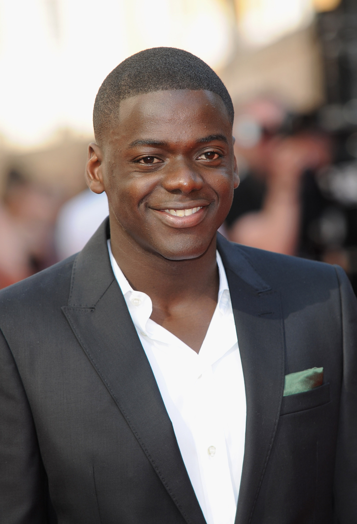 Daniel Kaluuya, Biography, Height, Life Story, 1400x2050 HD Phone