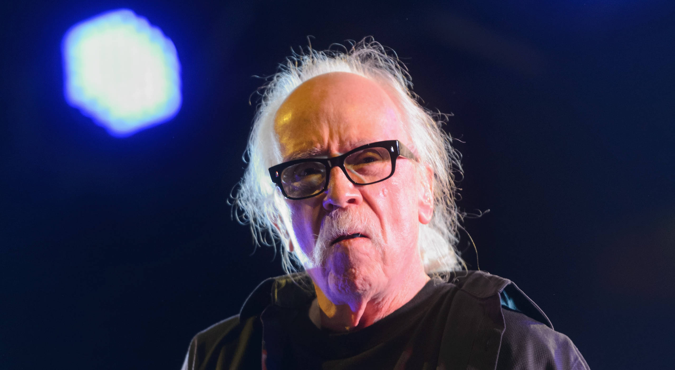 John Carpenter, Retrospective TV, Documentary recommendation, Horror legend, 2560x1410 HD Desktop