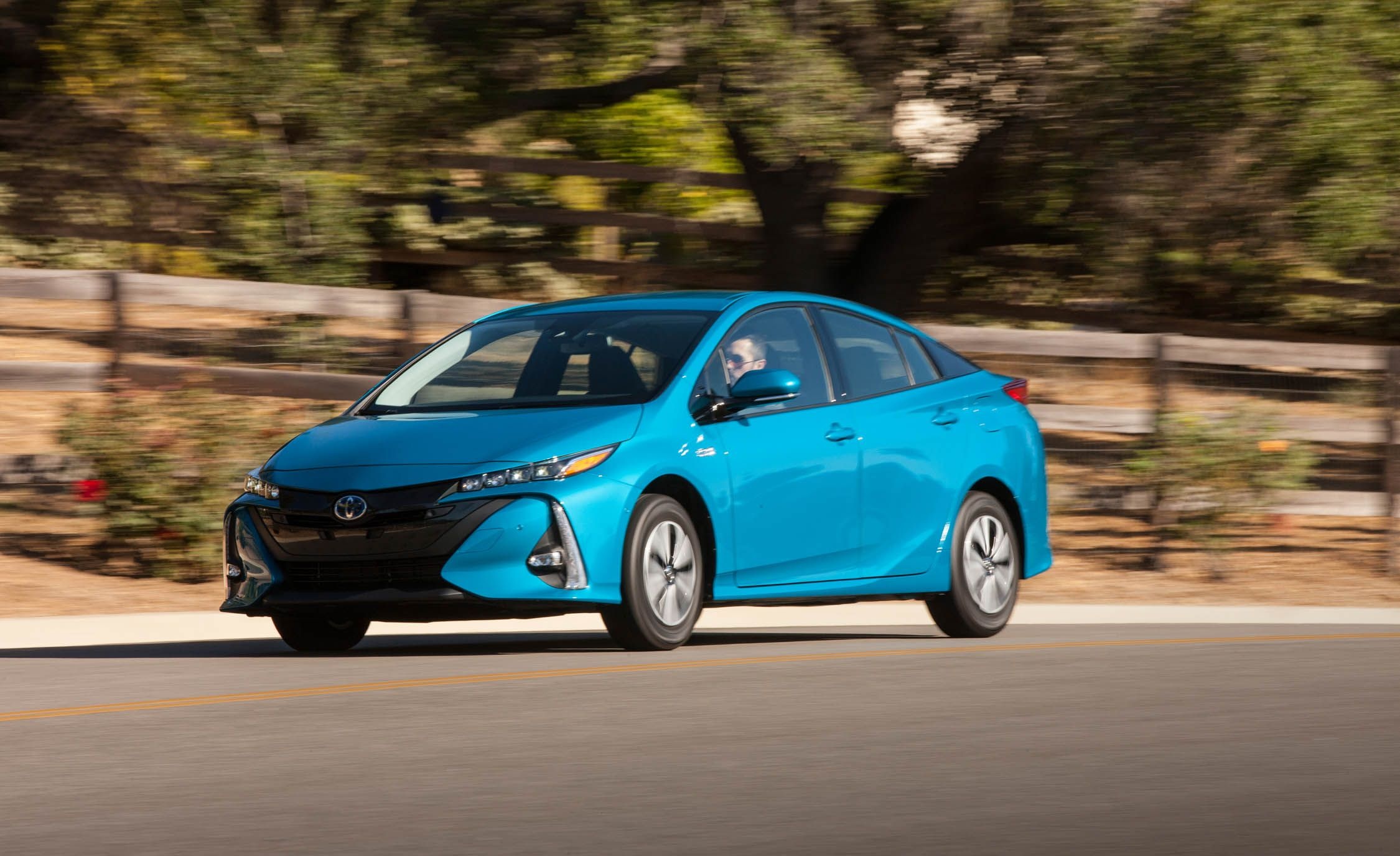 Toyota Prius Prime, Test drive, 2017 model, 2250x1380 HD Desktop