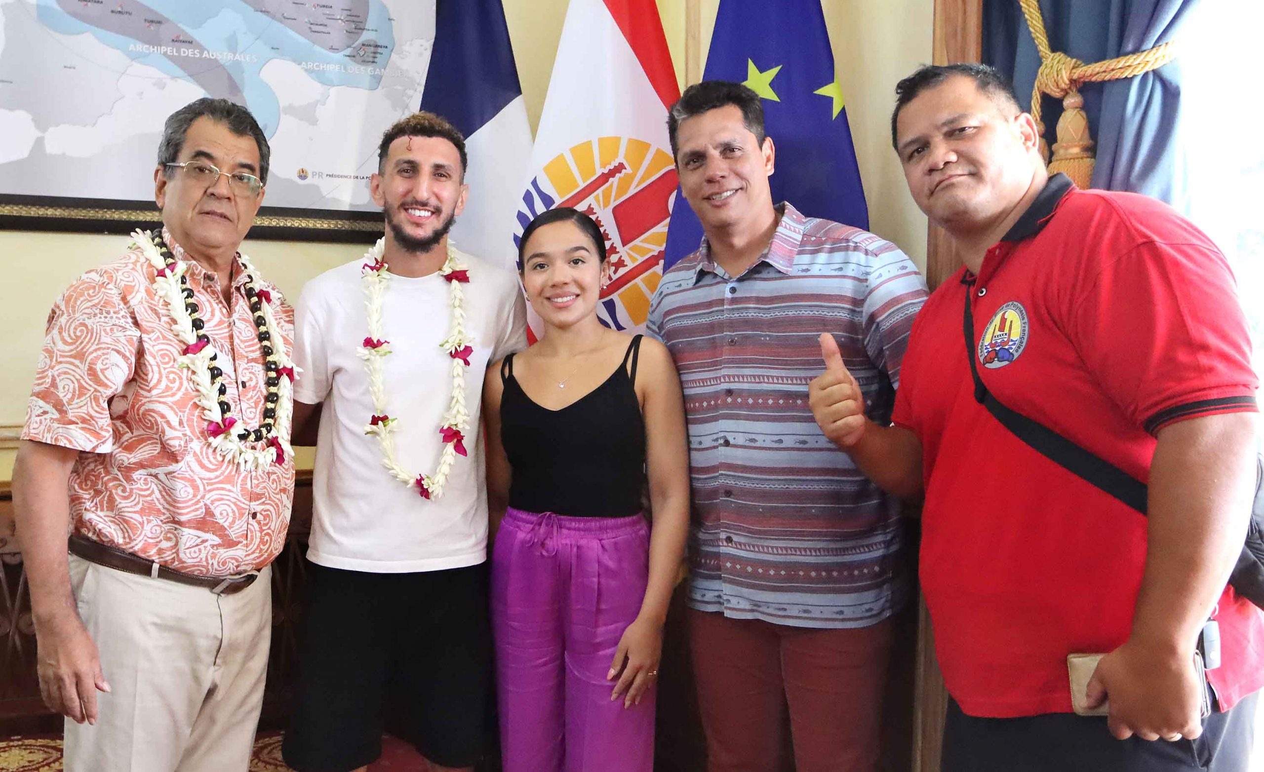 Sofiane Oumiha, President Edouard Fritch, Polynesian presidency, Boxer, 2560x1570 HD Desktop