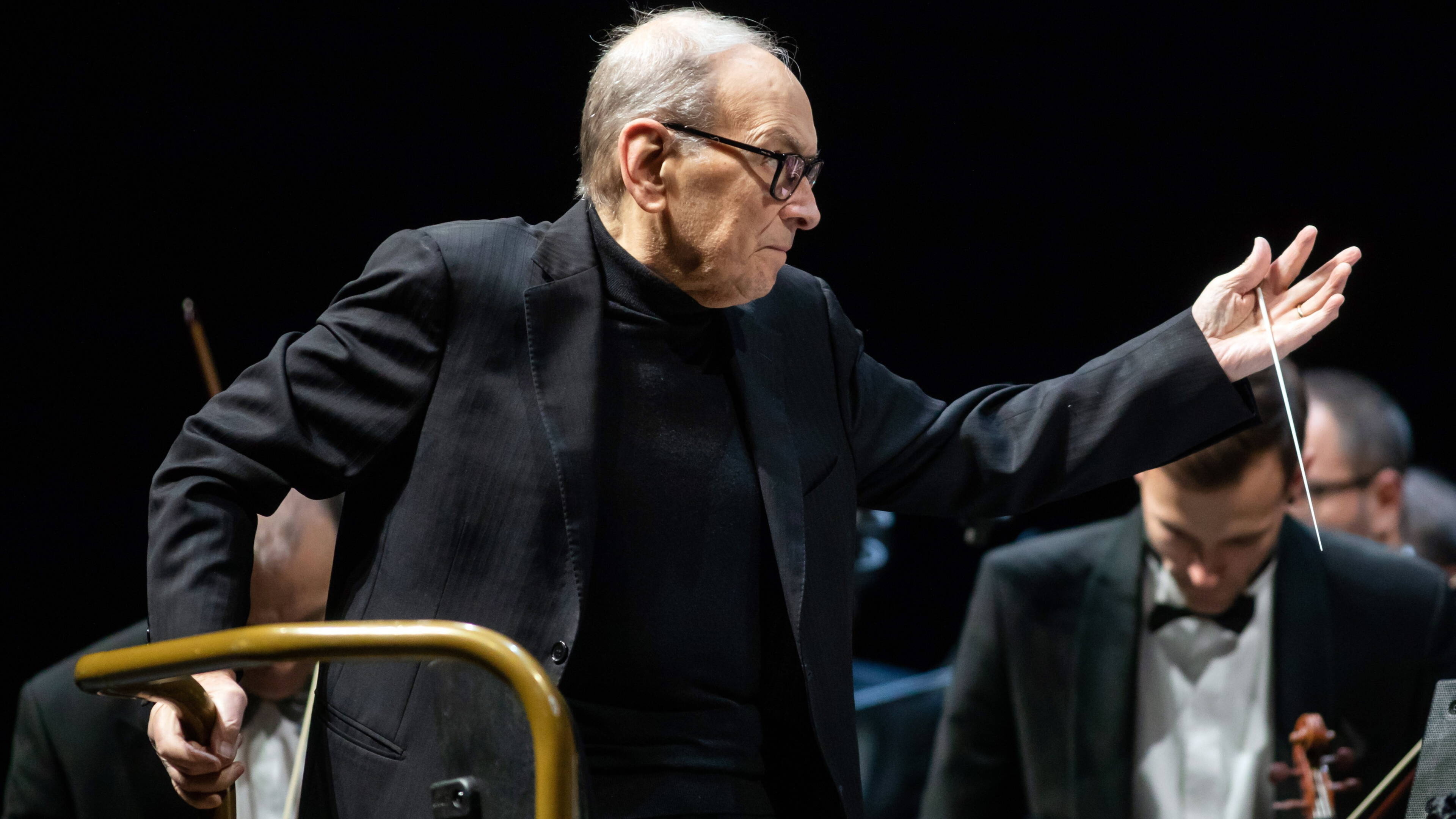 Ennio Morricone, Celebrated composer, Italian legend, Musical legacy, 3840x2160 4K Desktop