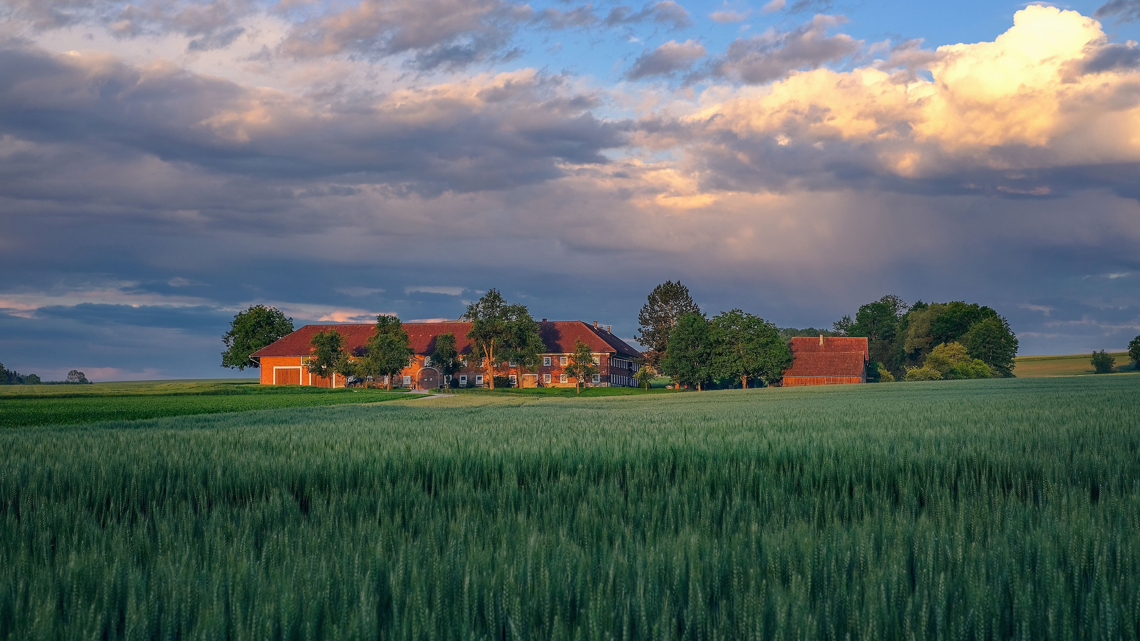 Country house, 4K wallpaper, Scenic beauty, Countryside retreat, 3840x2160 4K Desktop