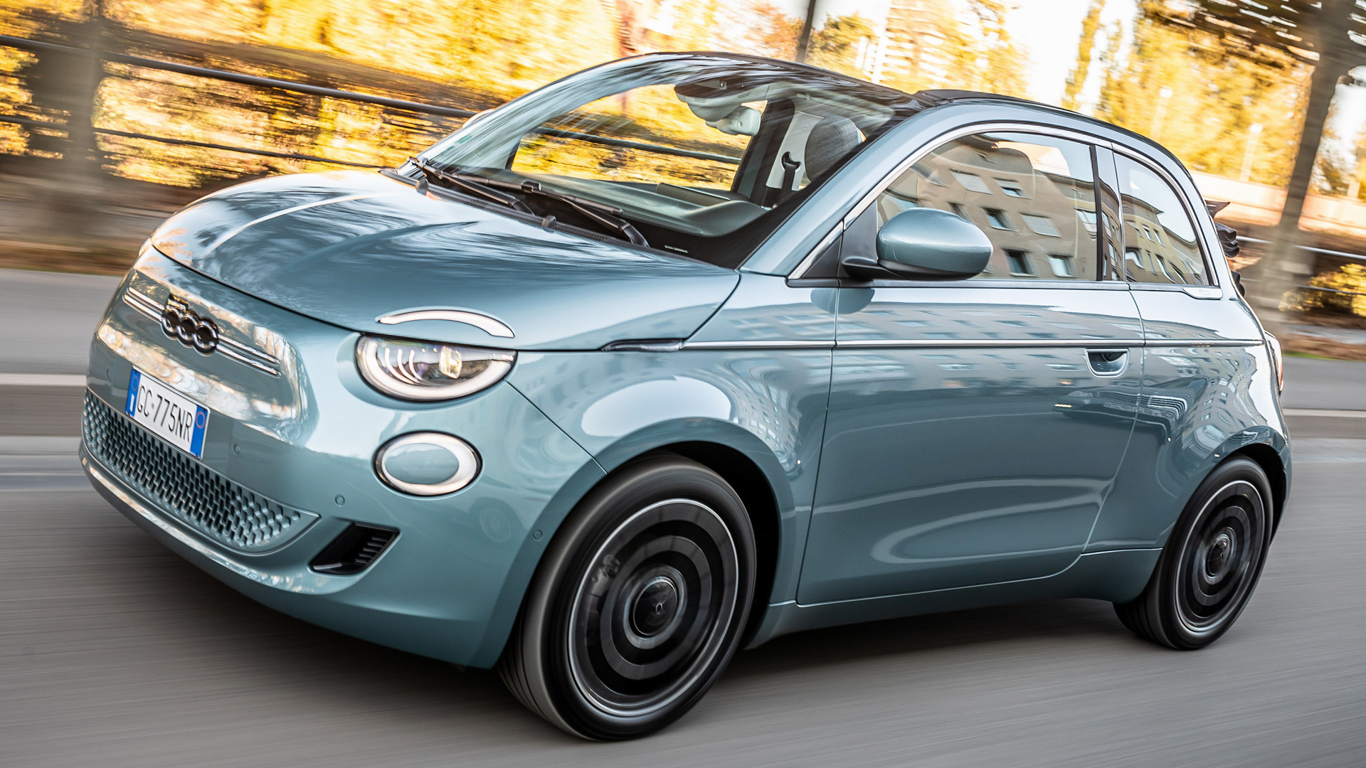 Fiat 500E, Stylish convertible, Open-air driving, Premium features, 1920x1080 Full HD Desktop