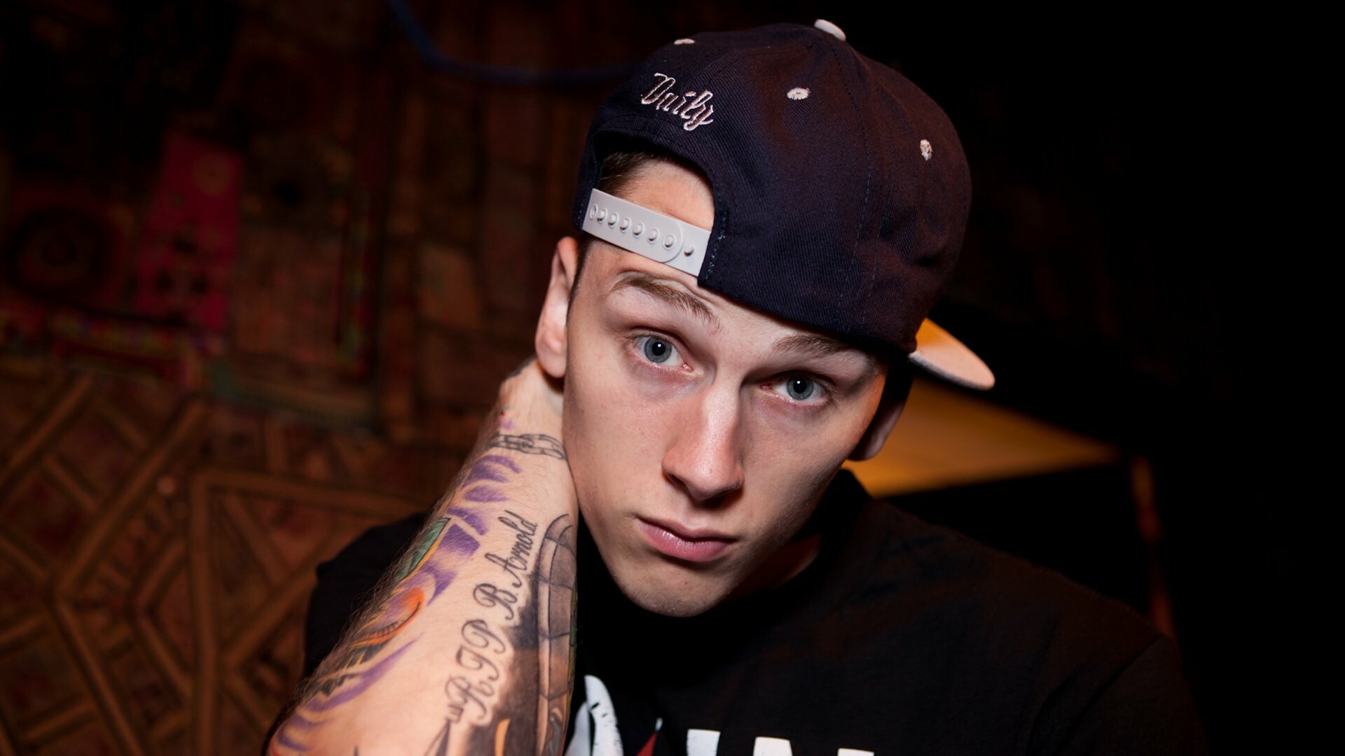 Machine Gun Kelly, Mgk Hd Wallpapers, Hintergratilde Frac14, 1920x1080 Full HD Desktop