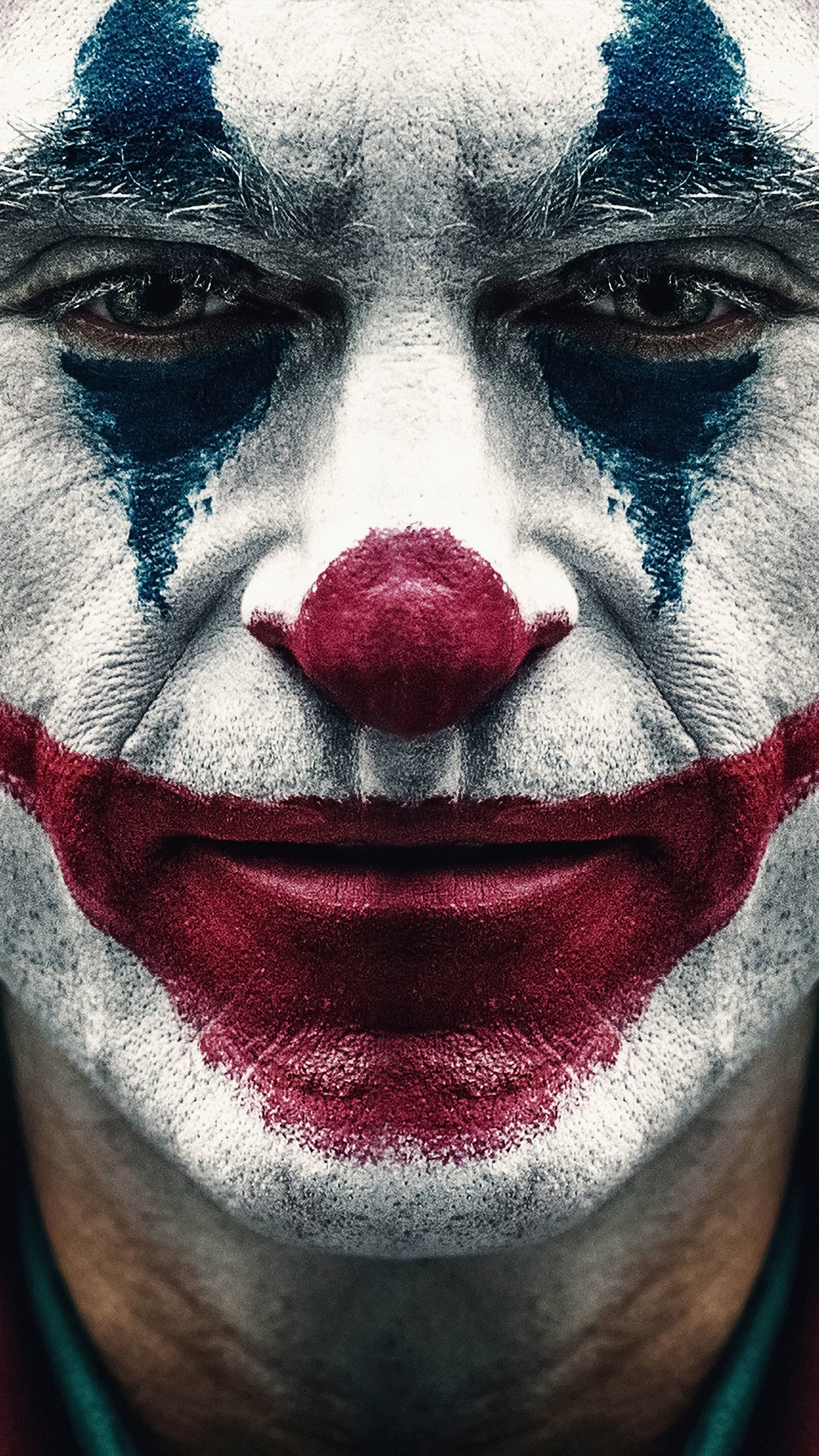 Close-up, Joker (Joaquin Phoenix) Wallpaper, 1440x2560 HD Phone