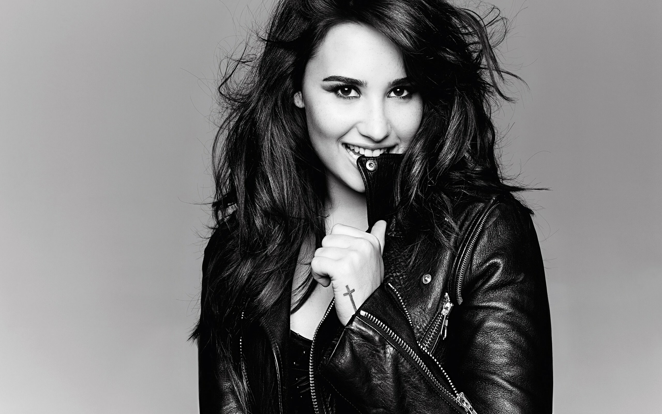 Made in the USA, Demi Lovato Wallpaper, 2560x1600 HD Desktop