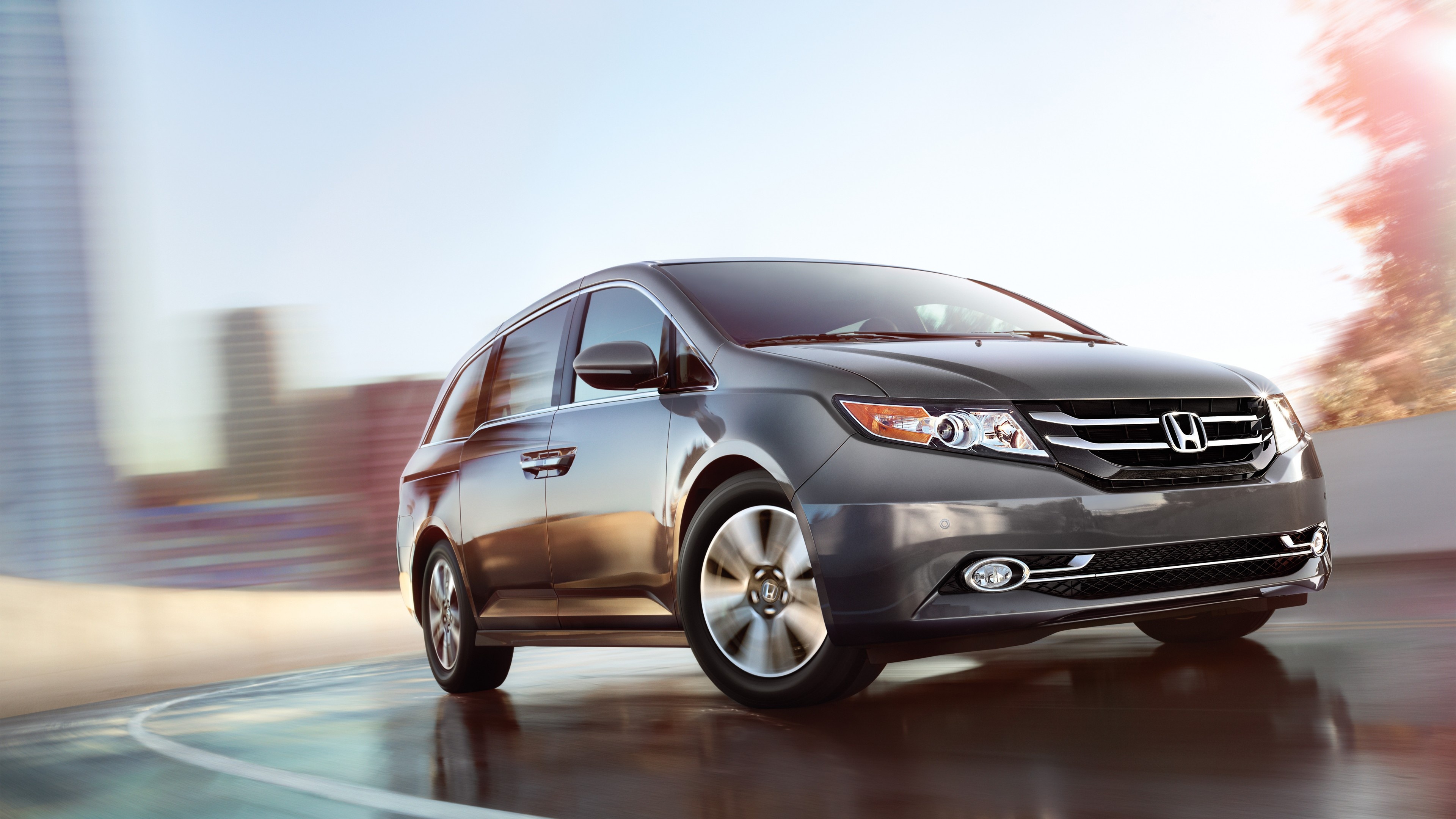 Honda Odyssey, Minivan wallpaper, Exciting test drive, Extensive options, 3840x2160 4K Desktop