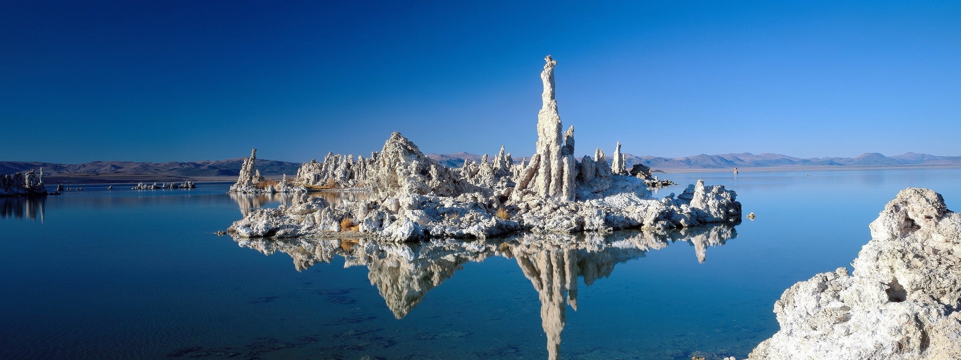 Mono Lake, Dual monitor wallpapers, Mesmerizing views, Natural formations, 3200x1200 Dual Screen Desktop