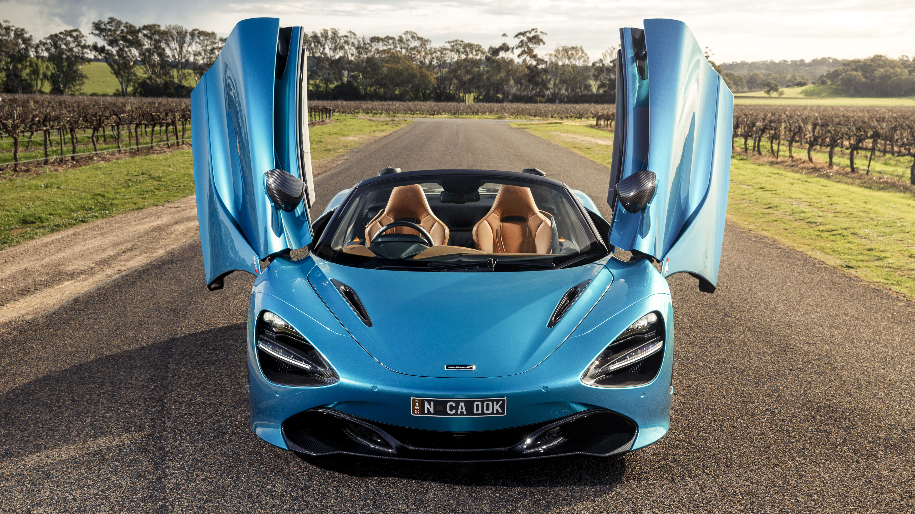 McLaren 720S, Spider variant, High-performance marvel, Cutting-edge design, 3840x2160 4K Desktop