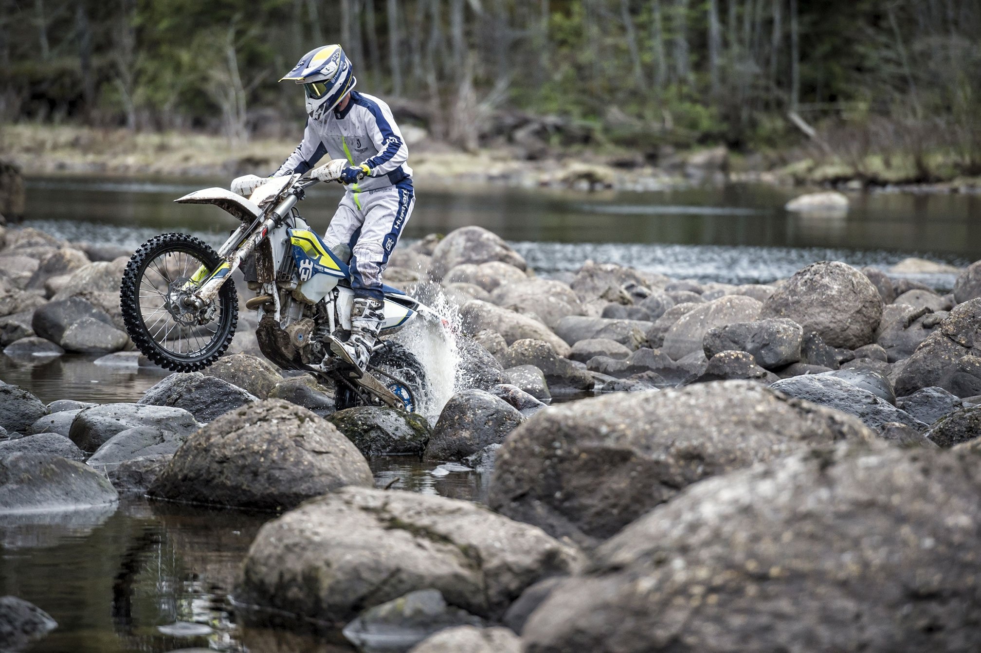 Husqvarna FE 250, Enduro Motorbikes Wallpaper, 2020x1350 HD Desktop