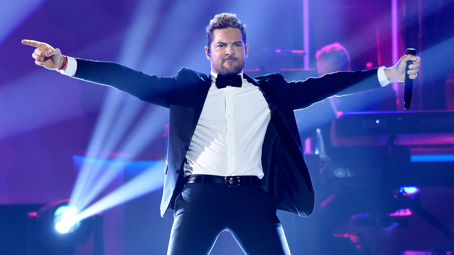 David Bisbal, New York recognition, Important award, Infobae, 1920x1080 Full HD Desktop