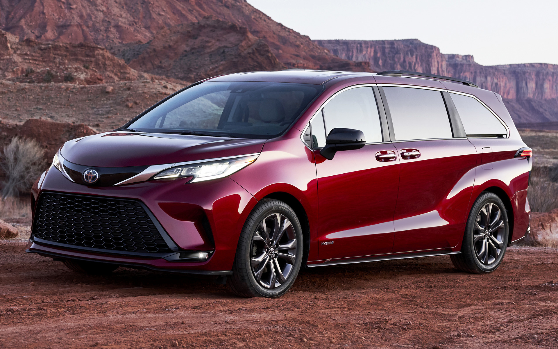 Left Side, Toyota Sienna Wallpaper, 1920x1200 HD Desktop