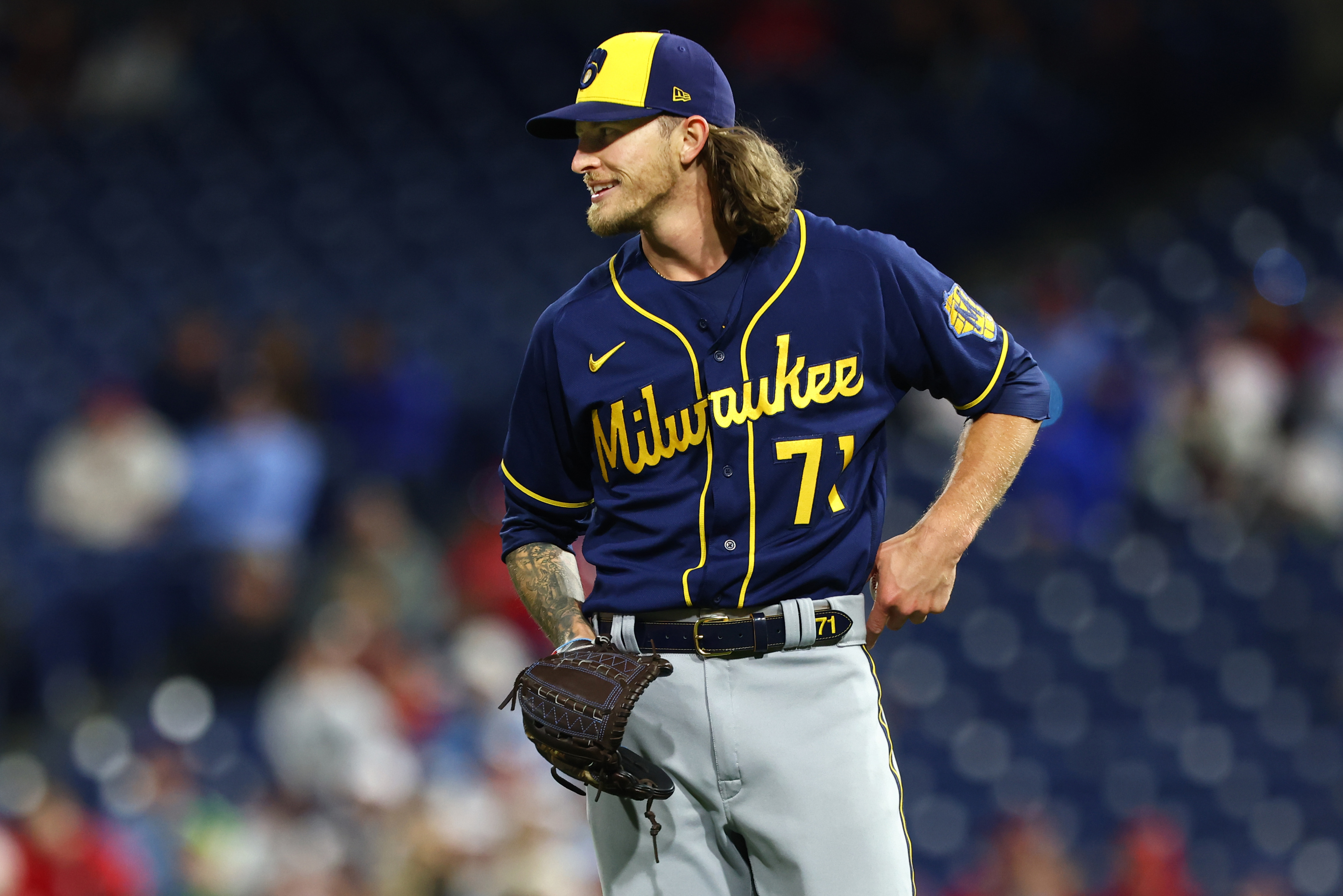 Josh Hader, Milwaukee Brewers Wallpaper, 3200x2140 HD Desktop