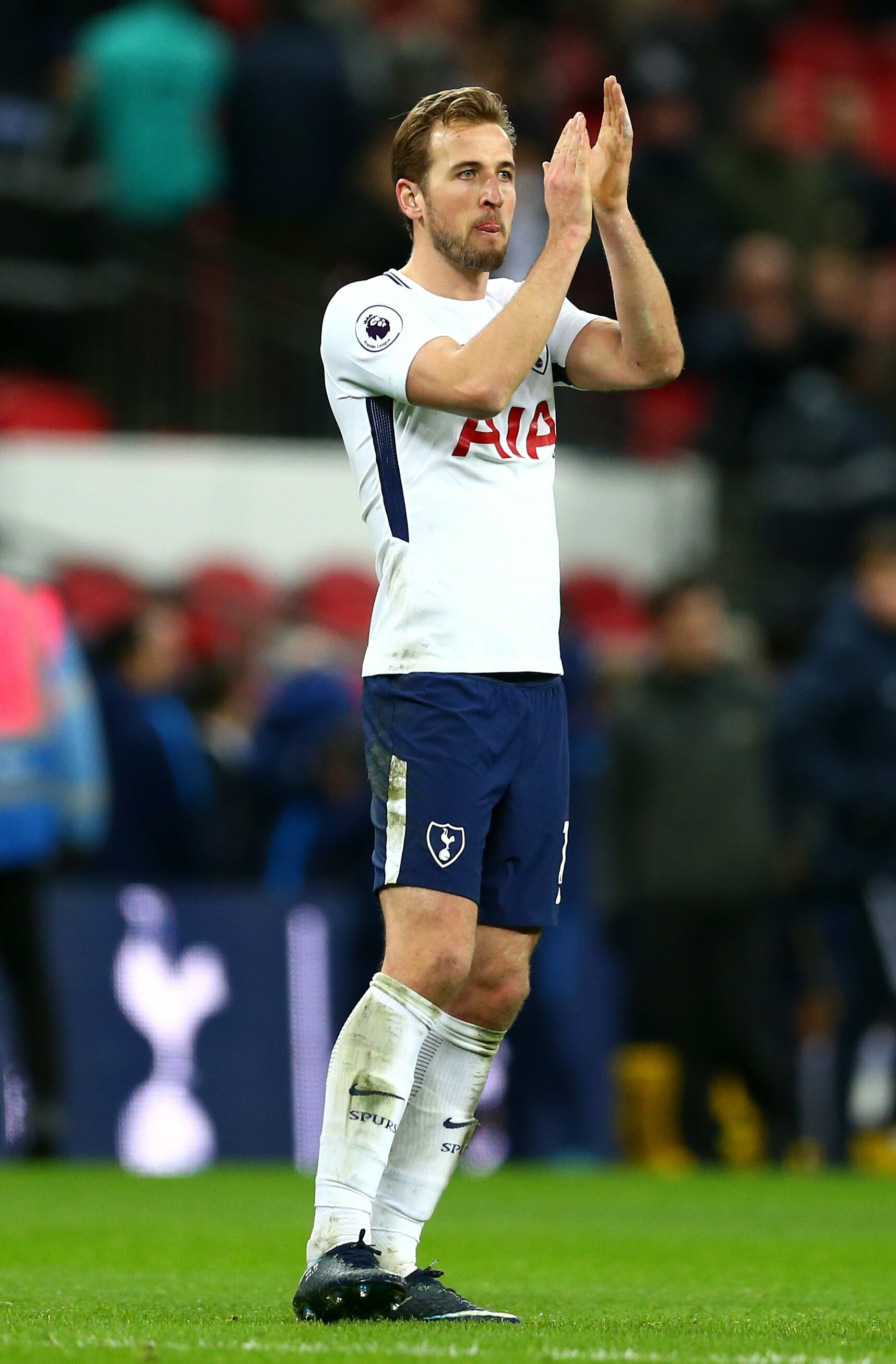 Harry Kane, Liverpool, Impressive reads, Insightful analysis, 1720x2620 HD Phone