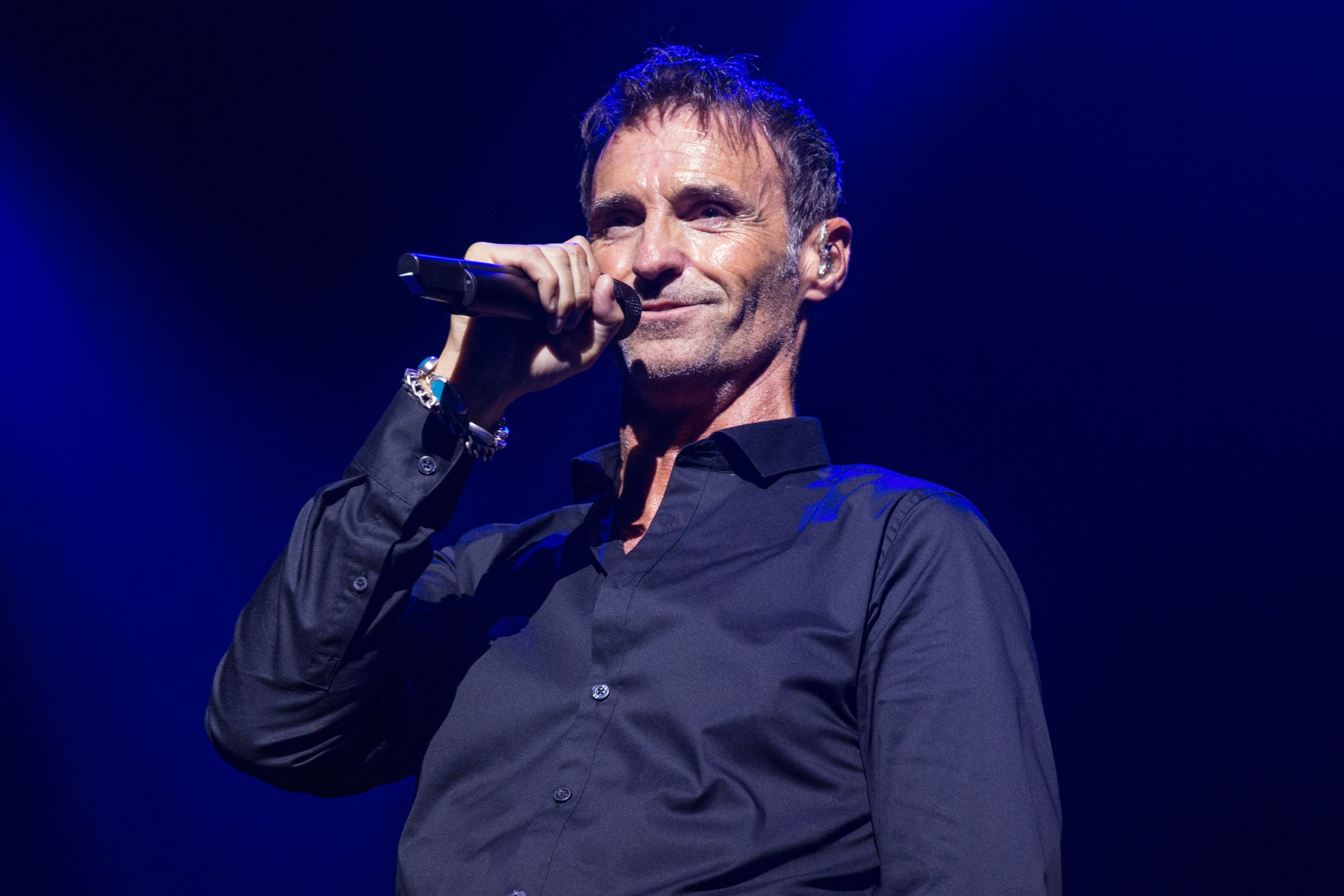 Marti Pellow, Wet Wet Wet, Band member, Quitting the band, 3000x2000 HD Desktop