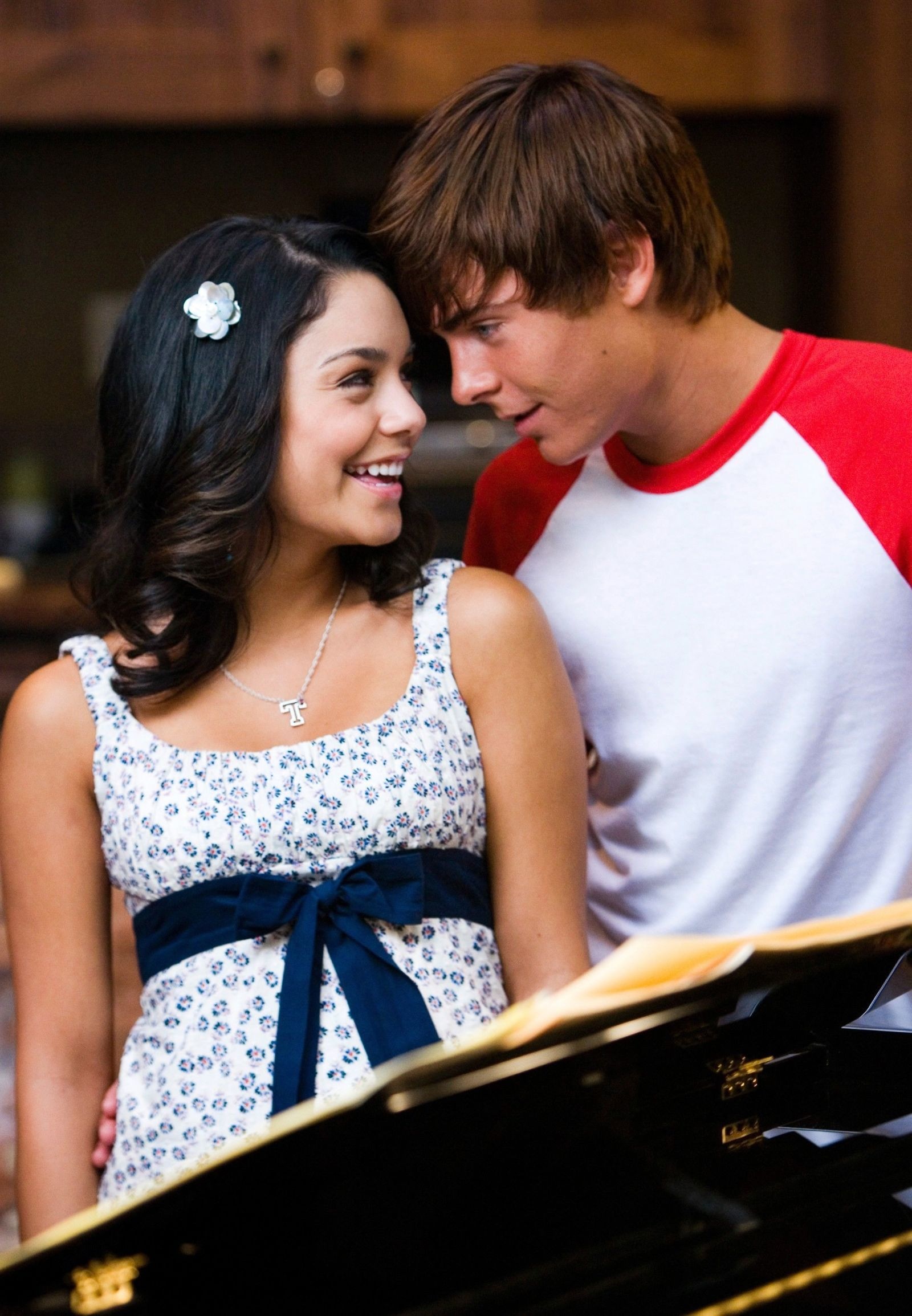 Vanessa Hudgens, HSM, Kellan Lutz, High School Music, 1600x2310 HD Phone