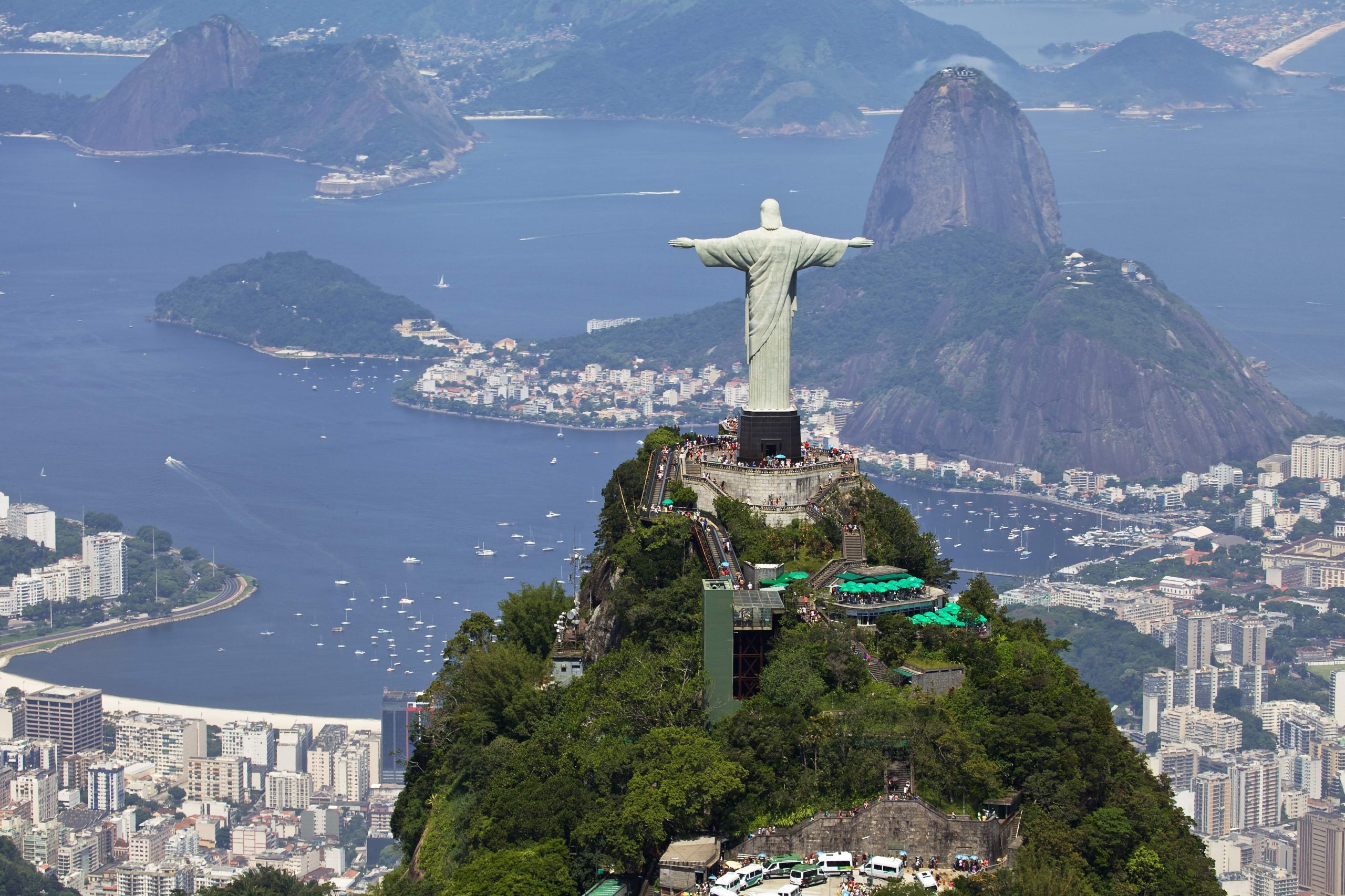 Christ the Redeemer, Feet of the statue, 2560x1710 HD Desktop