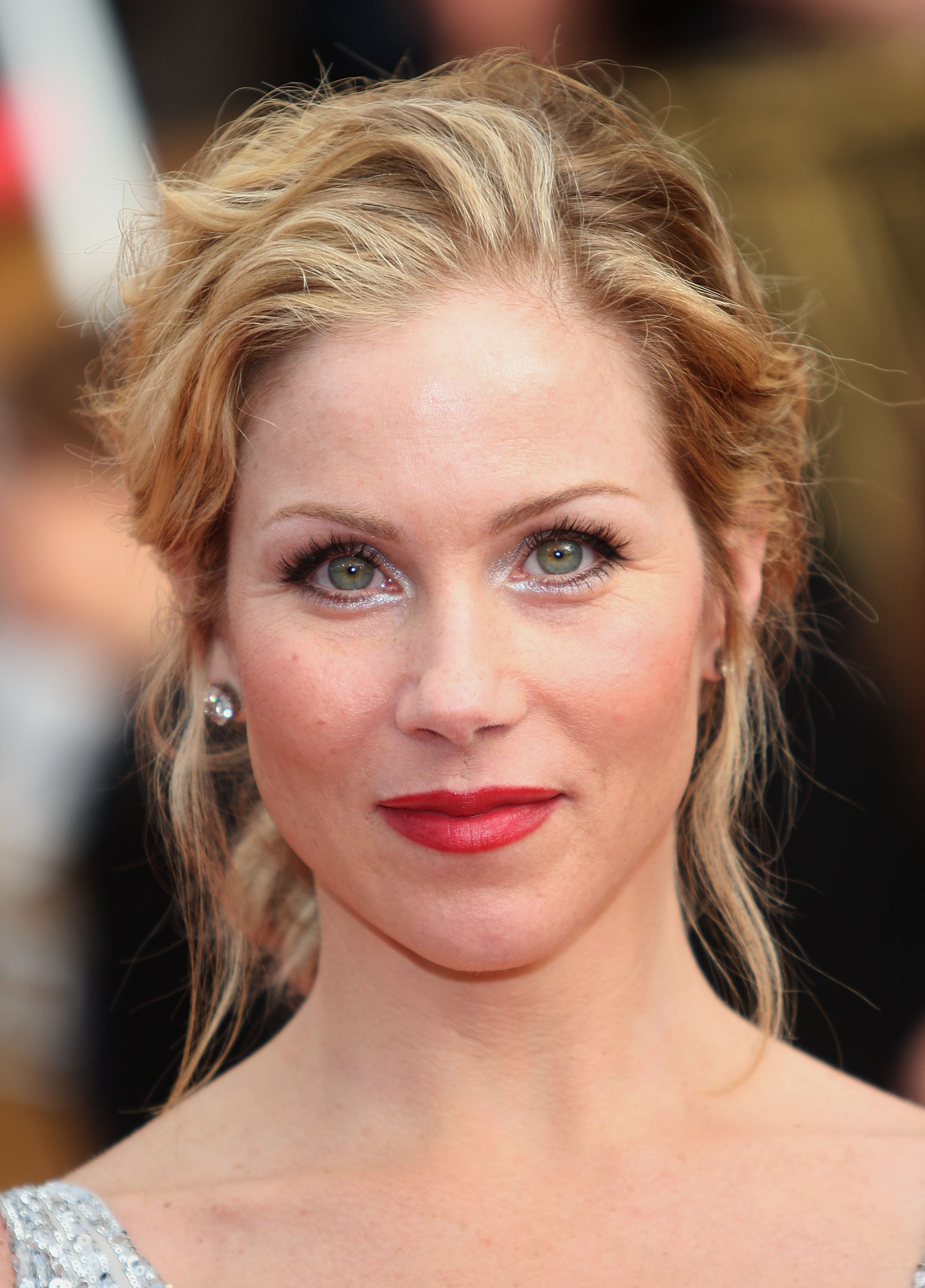 Christina Applegate, iPhone wallpapers, 2160x3000 HD Phone