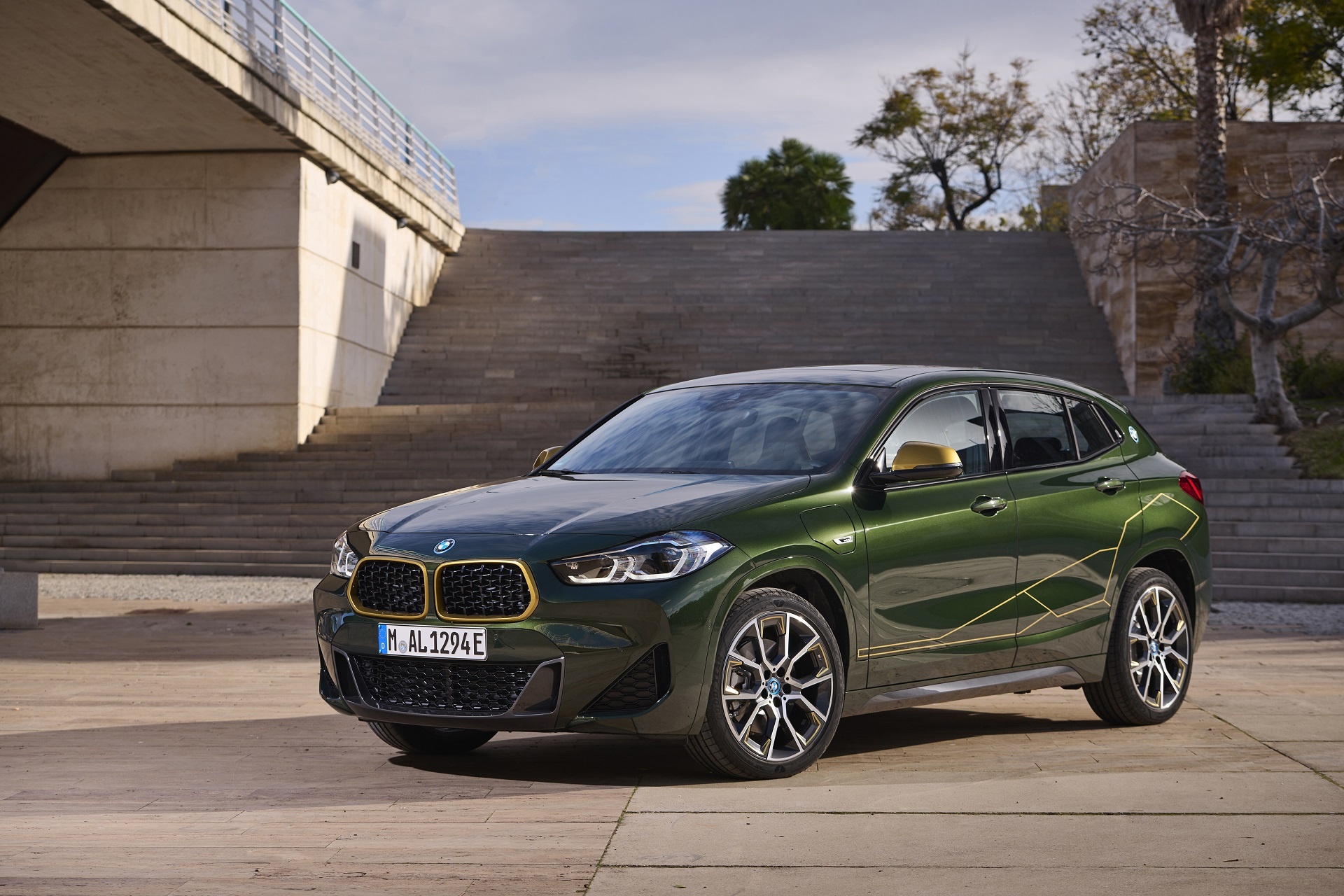 Goldplay Edition, BMW X2 Wallpaper, 1920x1280 HD Desktop