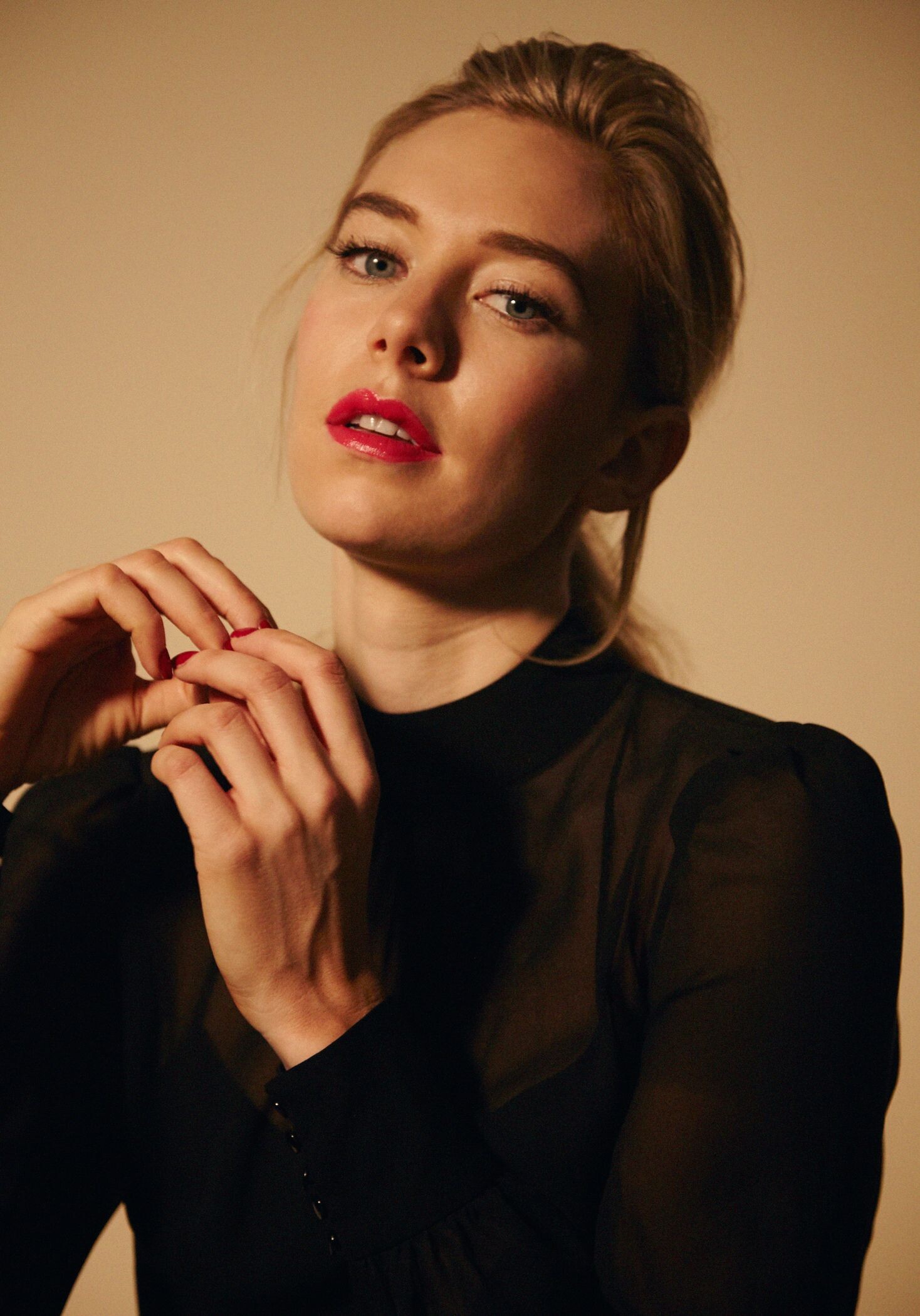 Vanessa Kirby movies, Talented actress, Stunning performances, Vanessa's filmography, 1470x2100 HD Phone