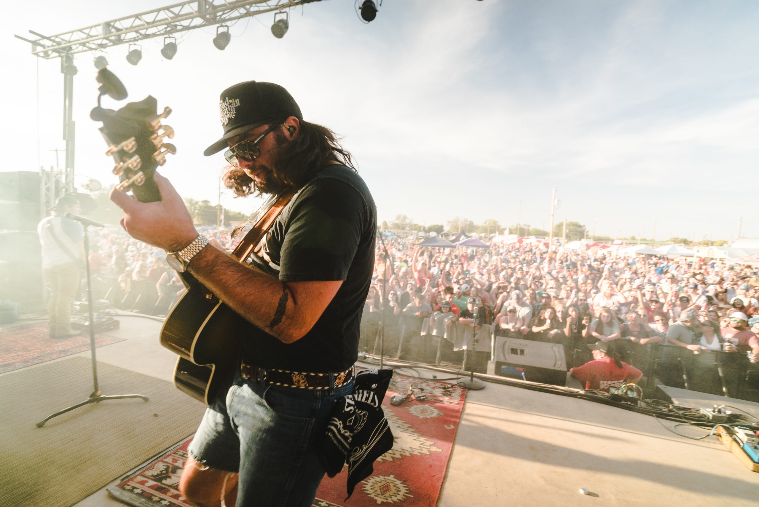 Koe Wetzel, Sold out Whitewater in New Braunfels, 2560x1710 HD Desktop