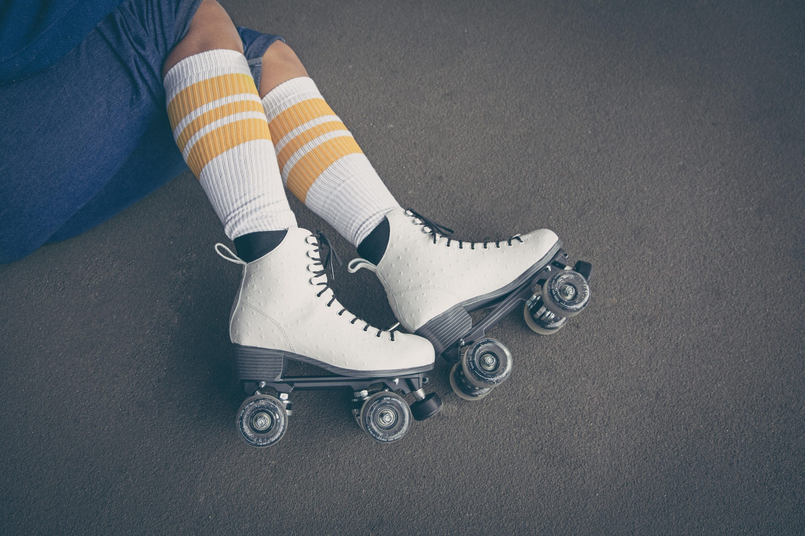 Luna Skates, Rollerskating Wallpaper, 2560x1710 HD Desktop