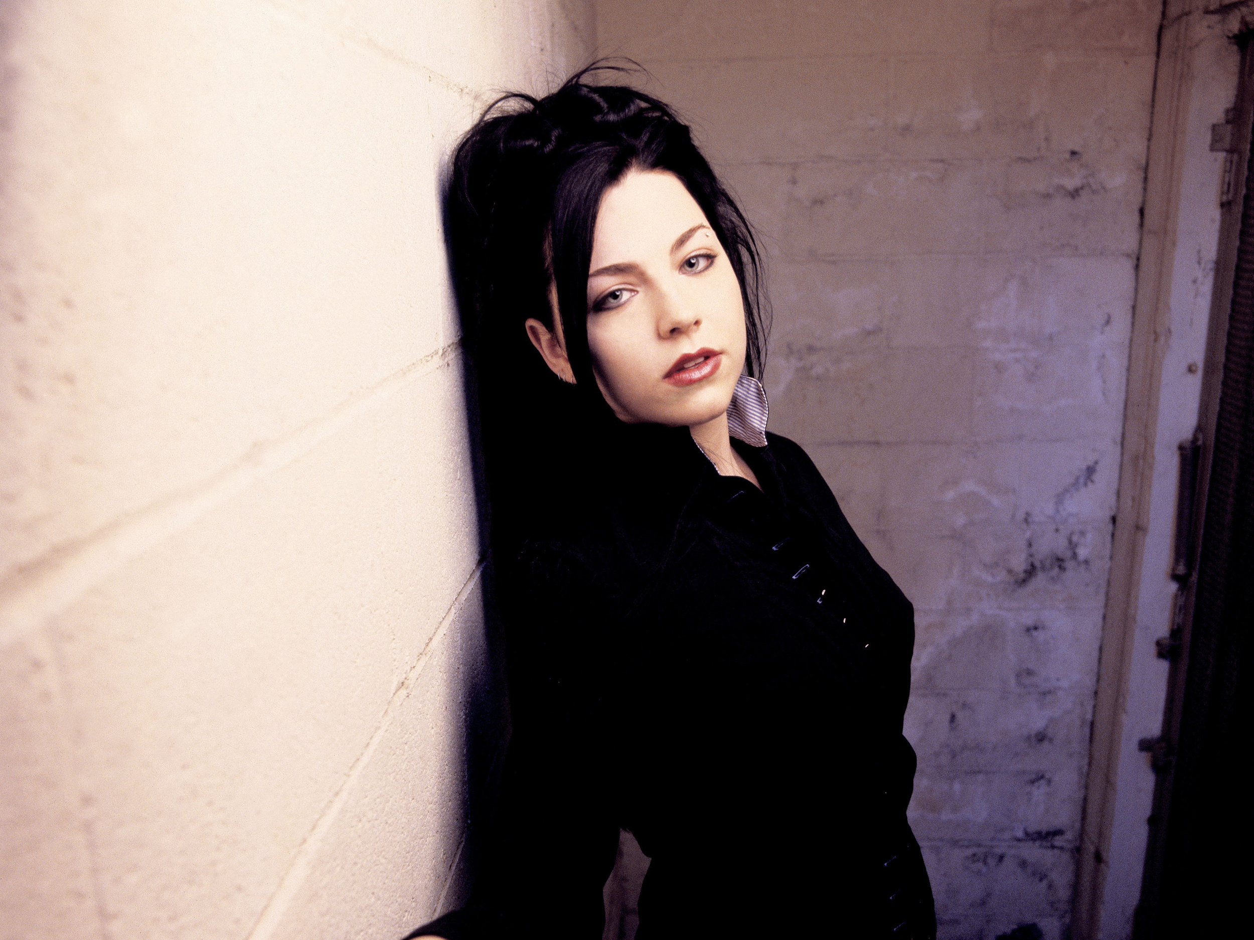 Amy Lee HD wallpapers, High quality, 2500x1880 HD Desktop