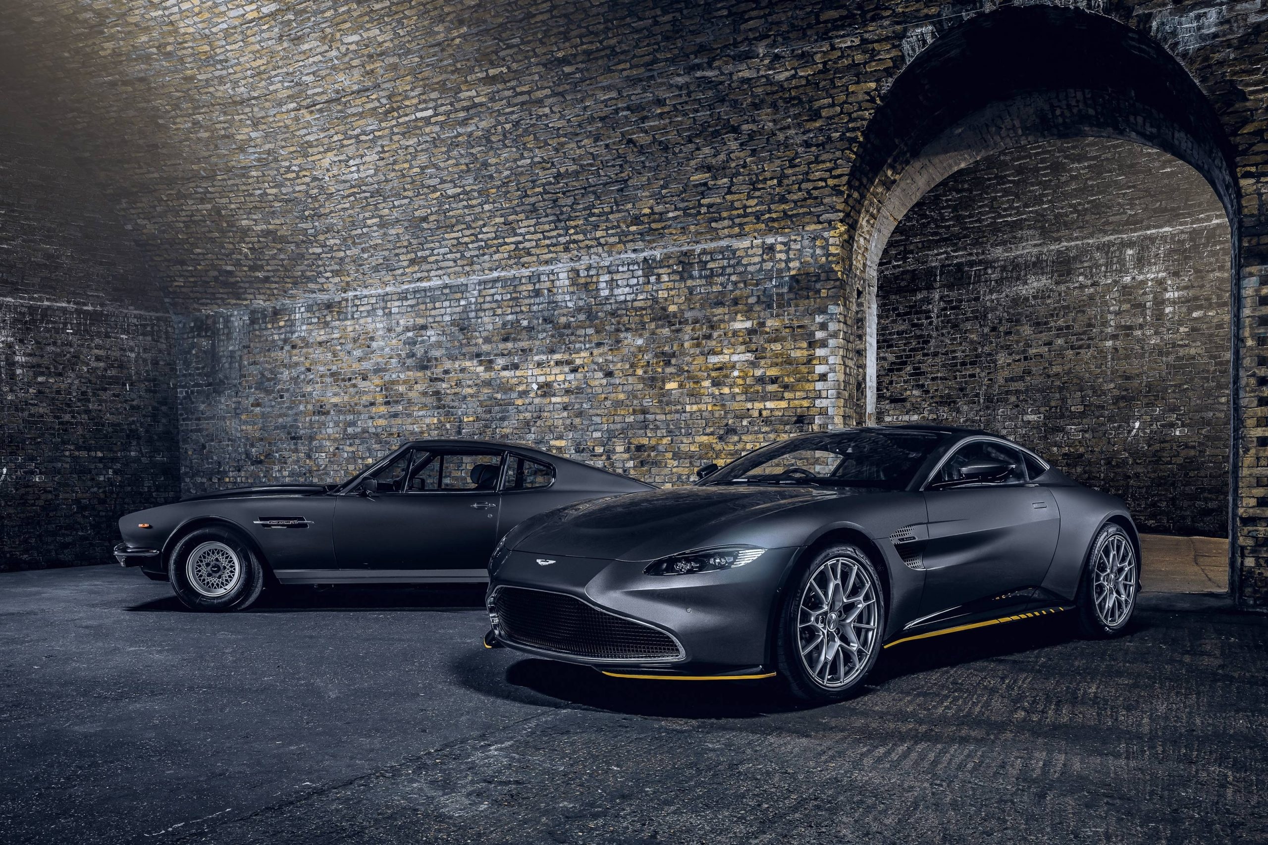 Special Editions, Aston Martin Vantage Wallpaper, 2560x1710 HD Desktop