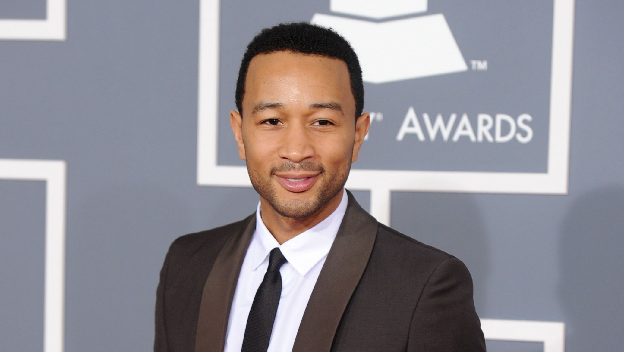 John Legend, Celebs, Music genre, Unique style, 2070x1170 HD Desktop