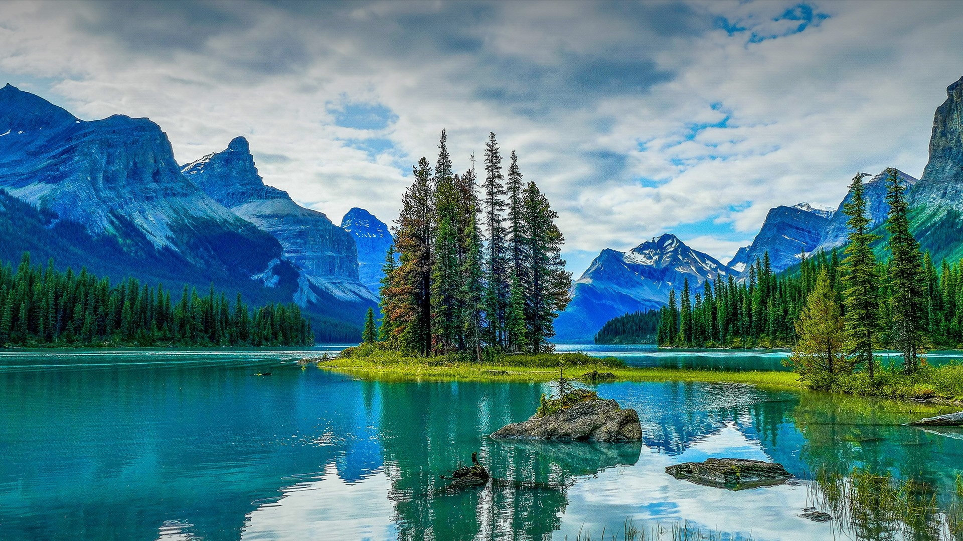 Jasper National Park, Spirit Island, Mount Paul, Monkhead Mountain, 1920x1080 Full HD Desktop