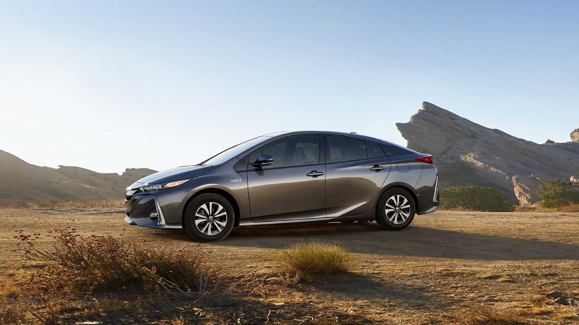 2020 Model Side View, Toyota Prius Prime Wallpaper, 1920x1080 Full HD Desktop