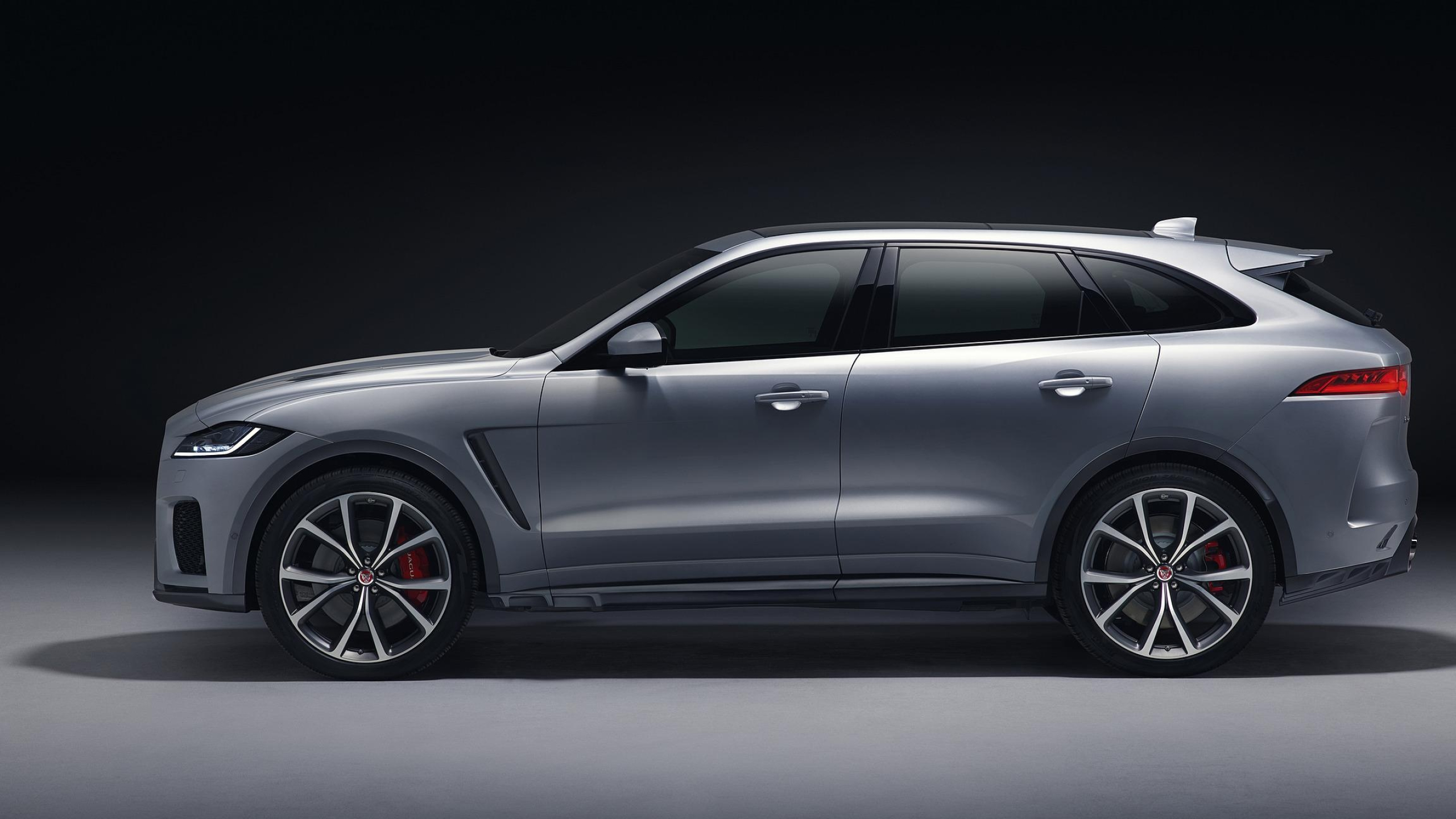 Jaguar F-PACE, SVR performance, Stunning wallpapers, 2560x1440 HD Desktop