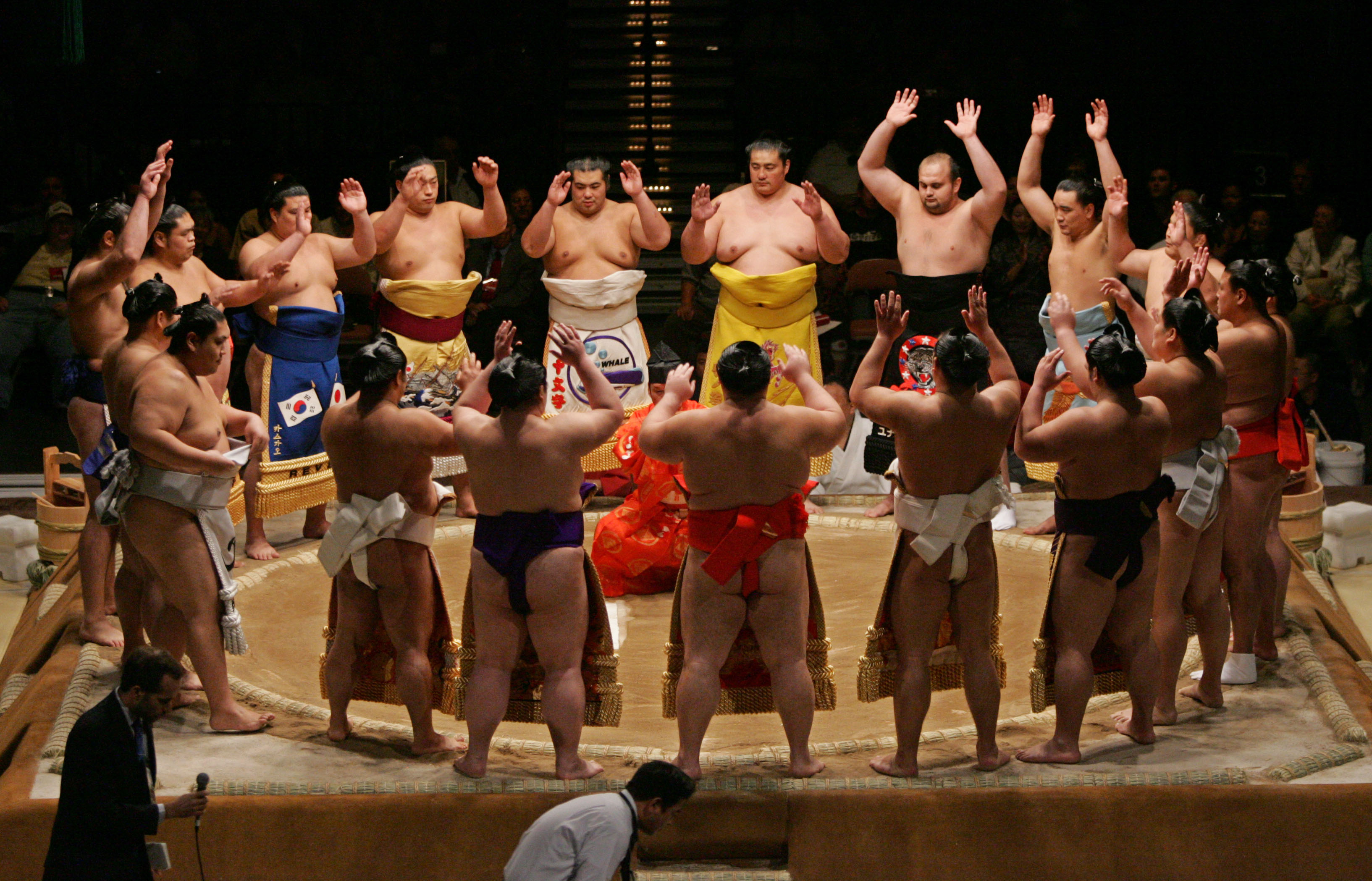 Sumo, Battle of giants, Traditional spectacle, Raw power, 3270x2100 HD Desktop