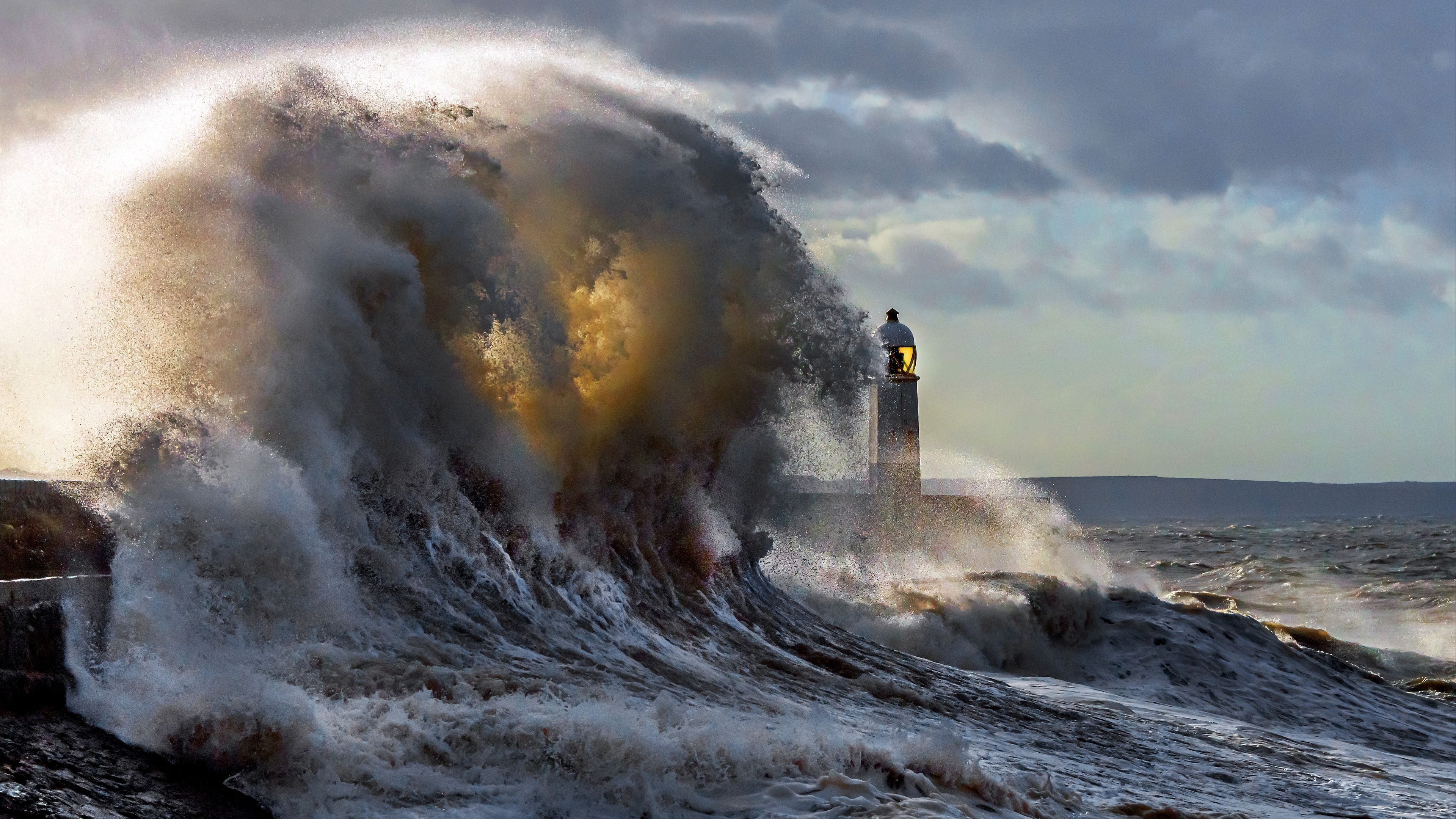 Wave, Lighthouses Wallpaper, 3840x2160 4K Desktop