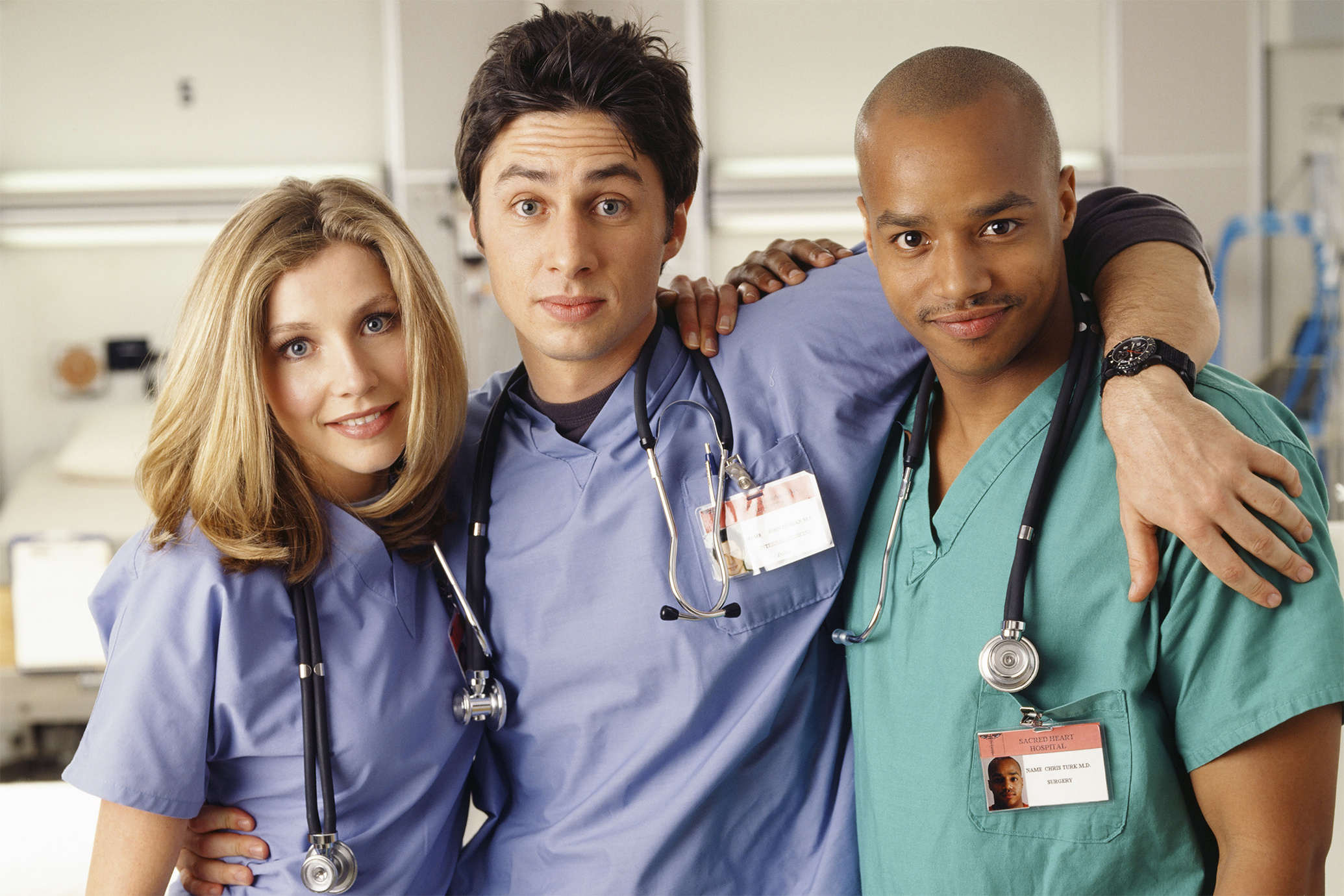 Sarah Chalke, Scrubs revival, TV Guide feature, Zach Braff reunion, 2070x1380 HD Desktop