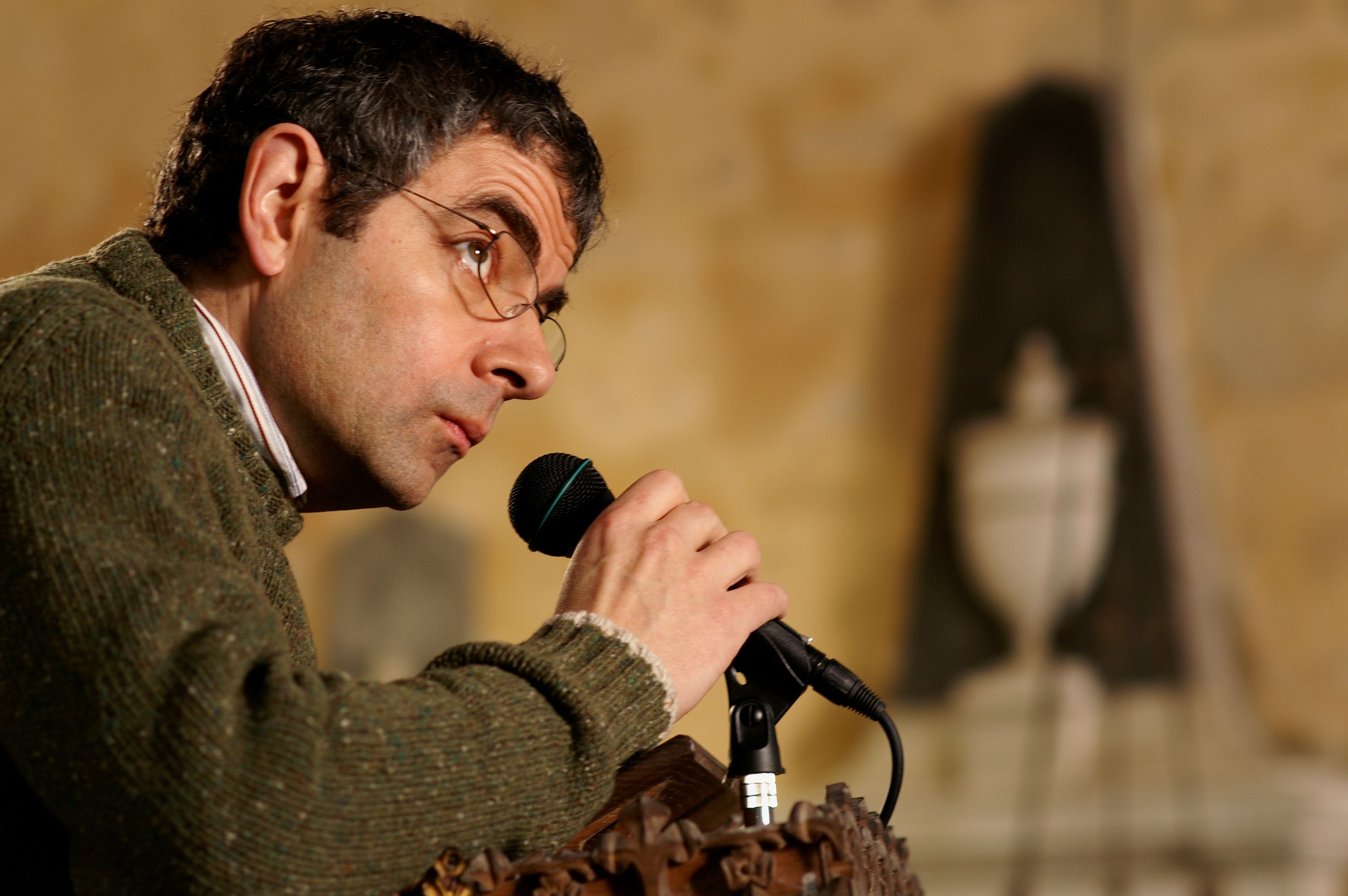 Rowan Atkinson, TV show facts, Lesser-known trivia, Interesting insights, 3010x2000 HD Desktop