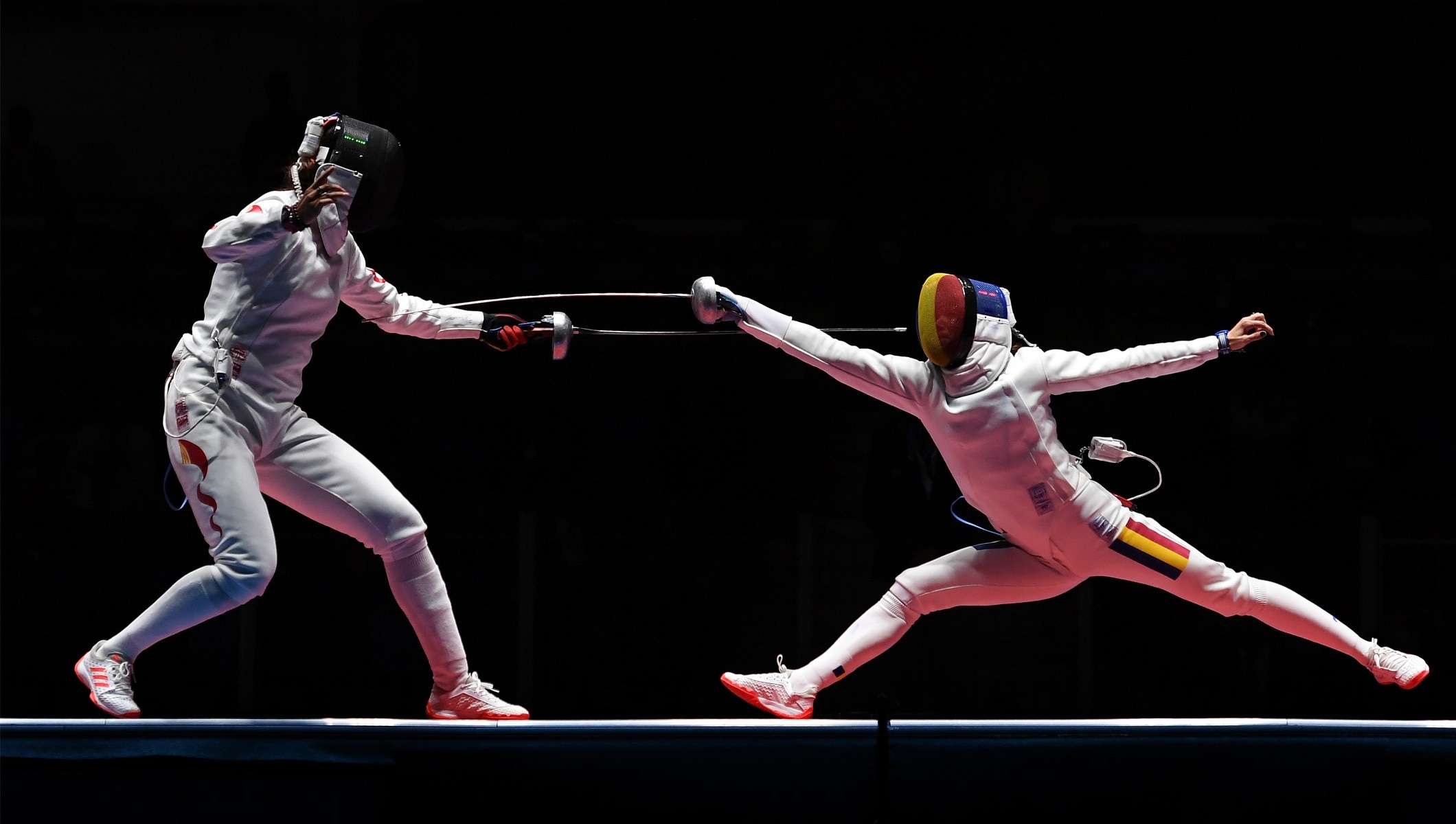 Xu Anqi vs Ana-Maria Popescu, Fencing Wallpaper, 2120x1200 HD Desktop