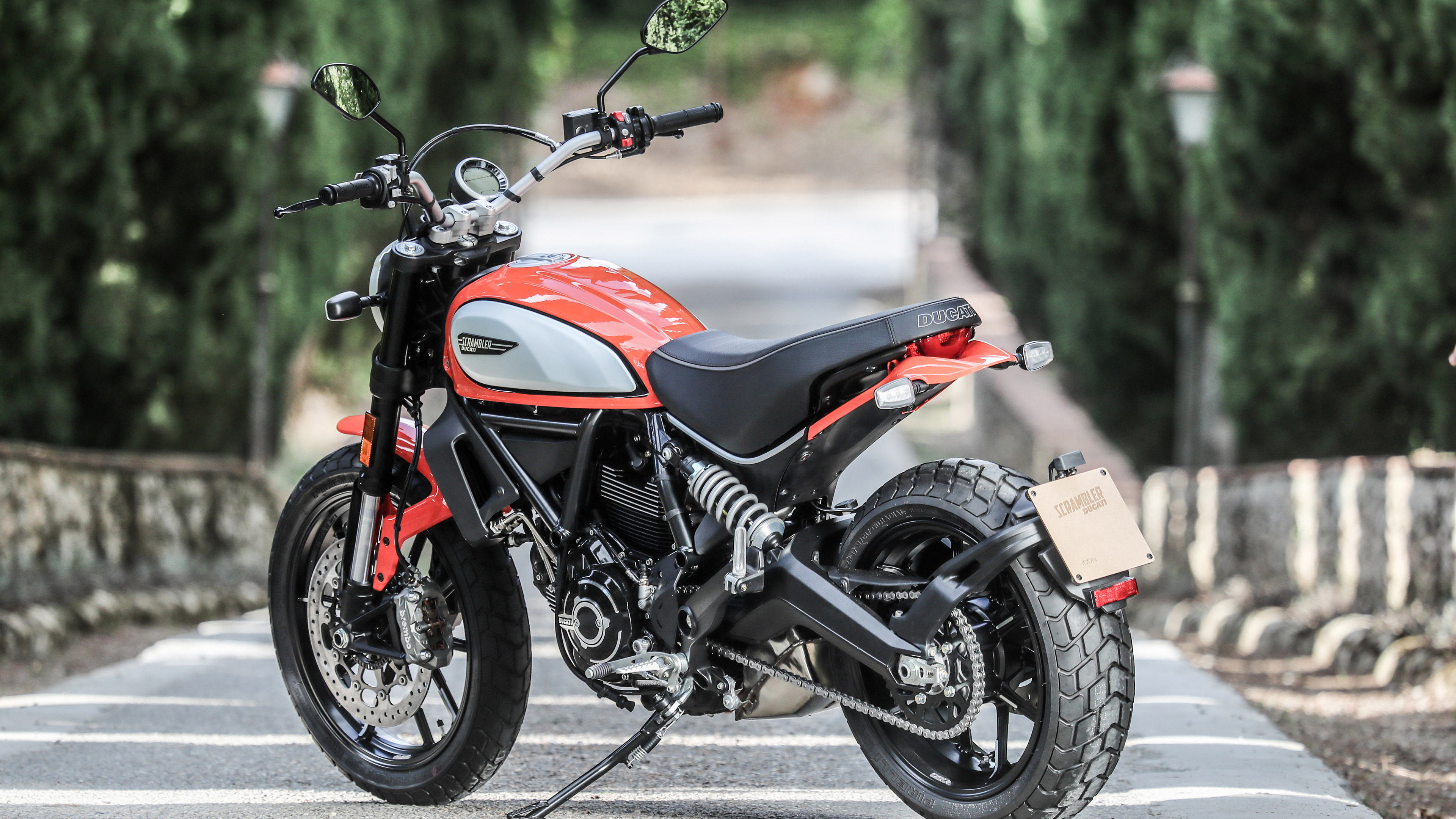 Ducati Scrambler Icon, Auto beauty, Classic design, Iconic model, 3840x2160 4K Desktop