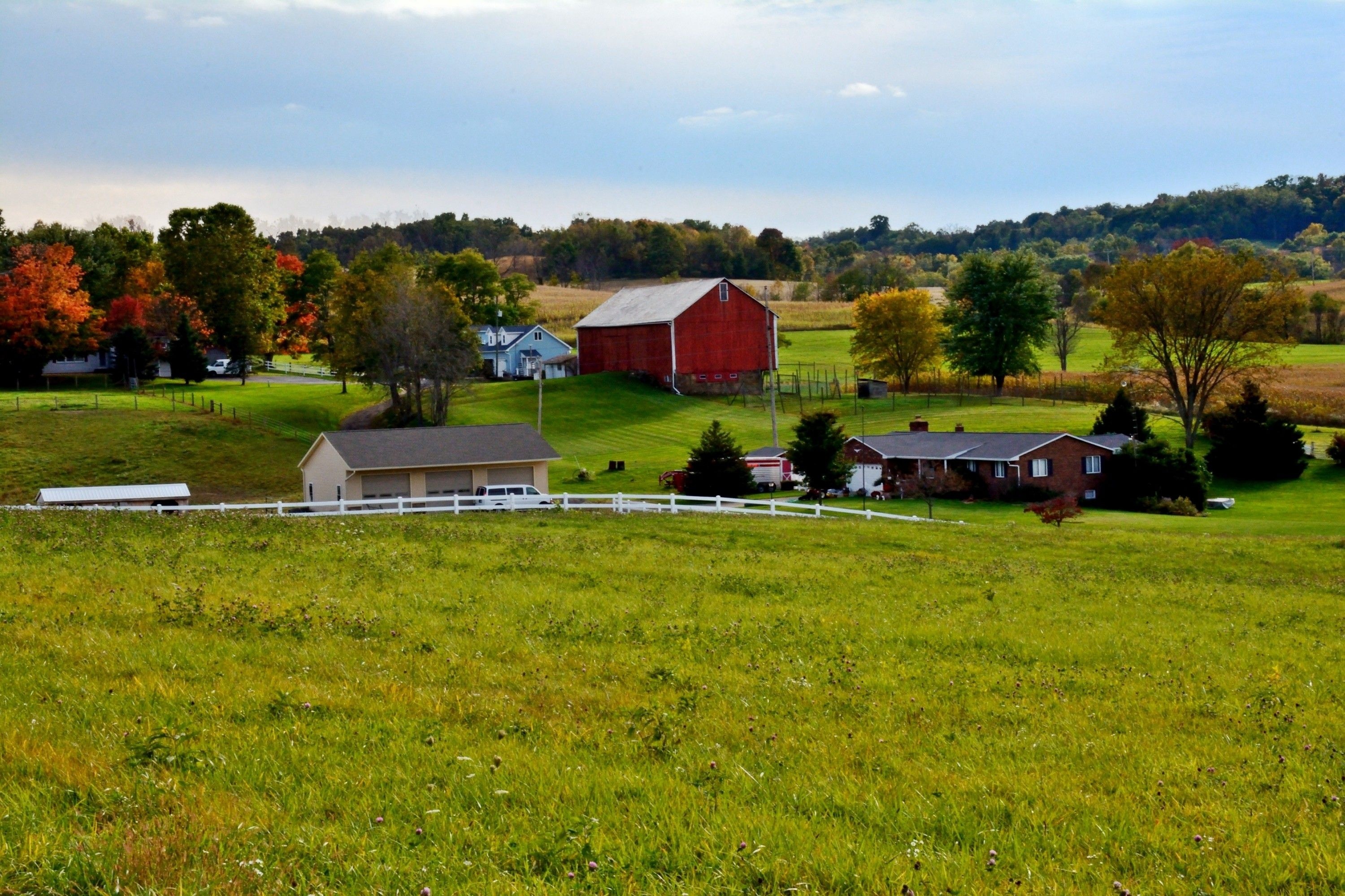 Country house, Farm life, Lush landscapes, Serene countryside, 3000x2000 HD Desktop