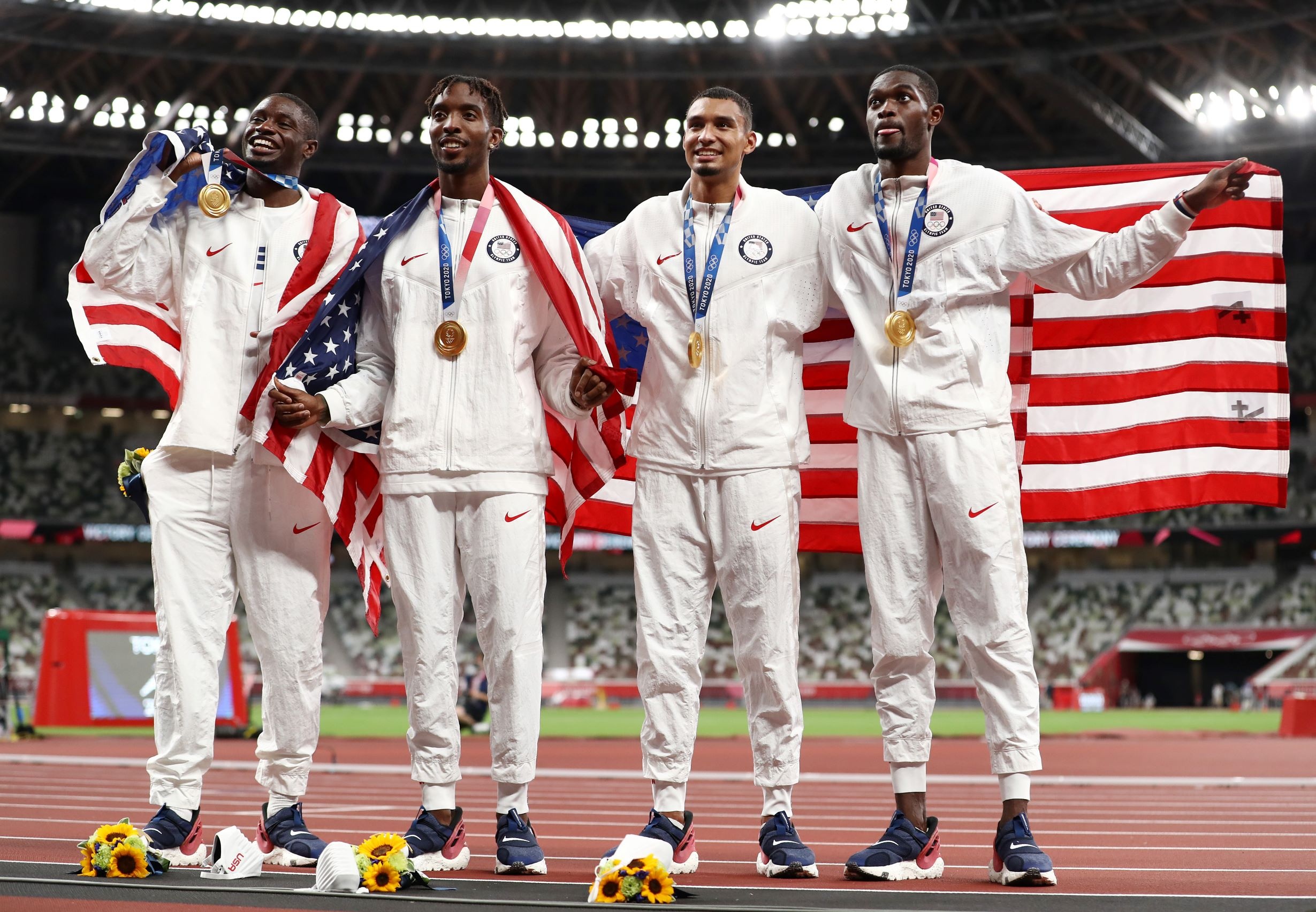 Olympic gold medal, Rai Benjamin Wallpaper, 2460x1710 HD Desktop