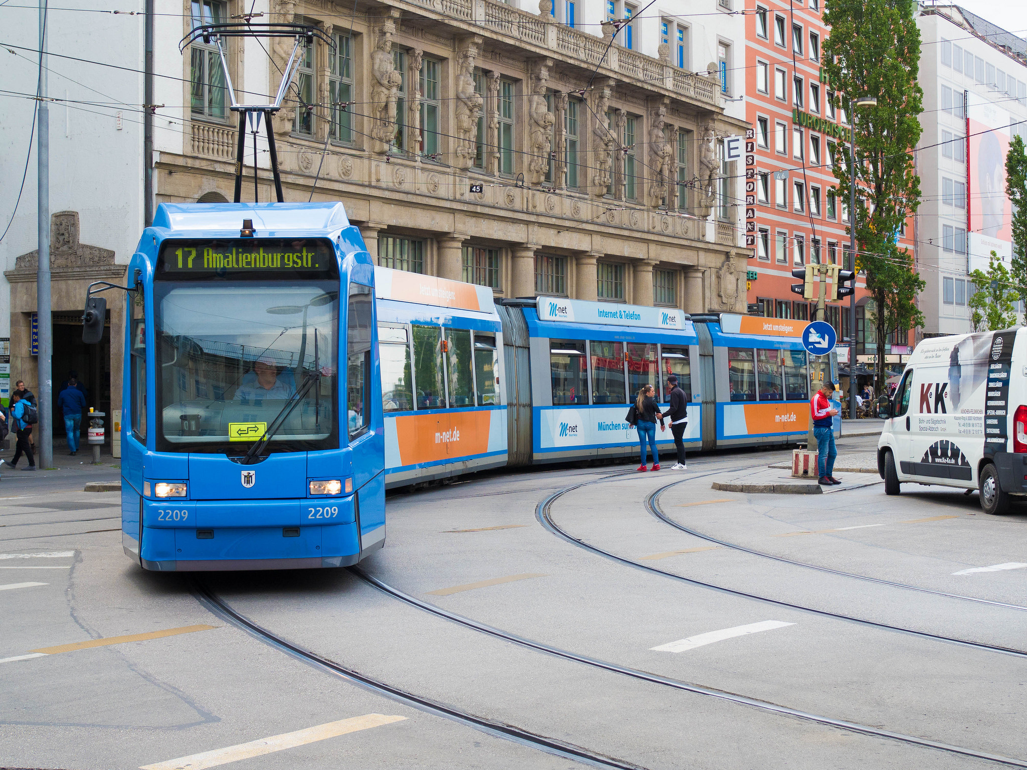 Munich Tram, Public Transports Wallpaper, 2050x1540 HD Desktop