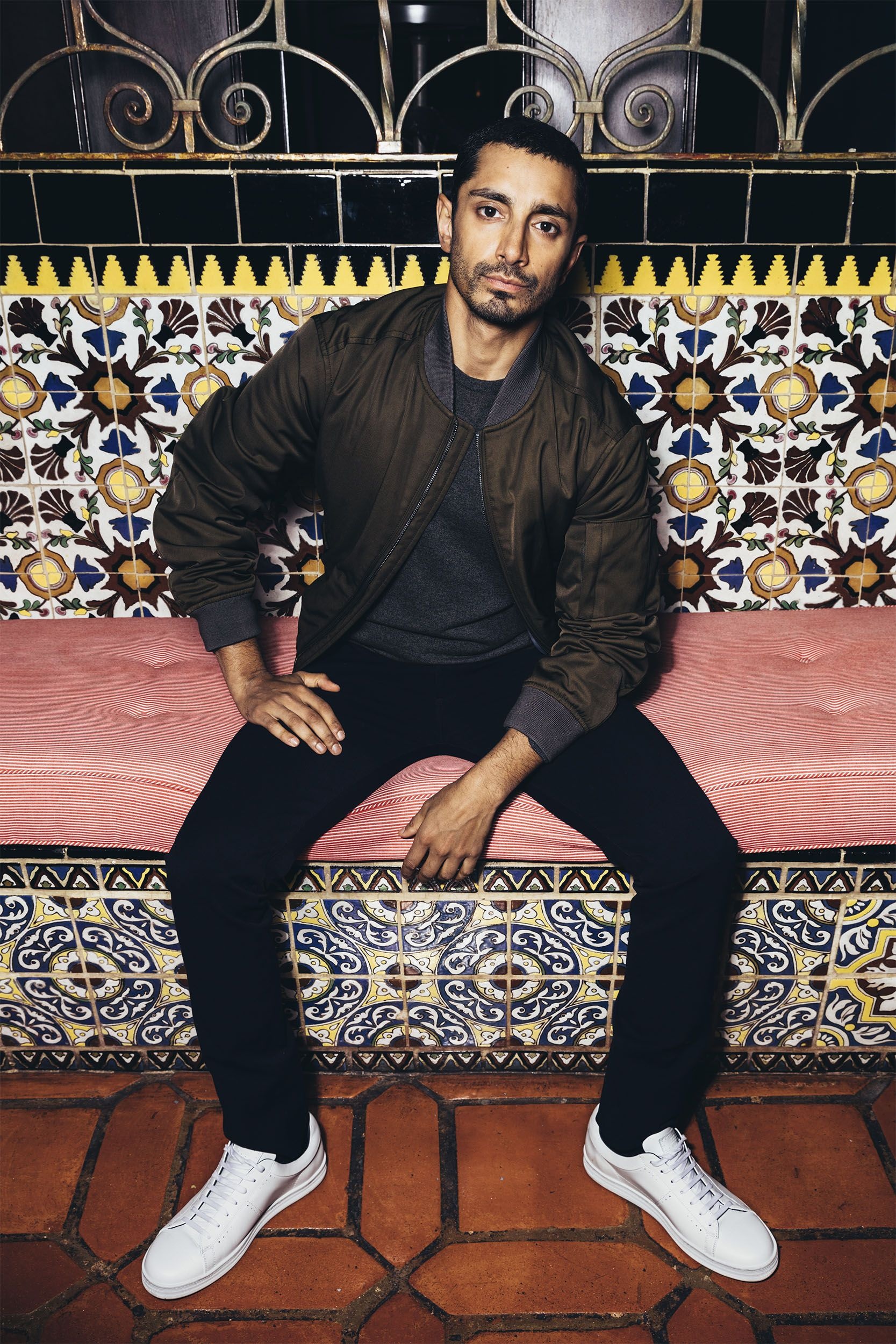 Riz Ahmed, Mavericks of Hollywood, 1670x2500 HD Phone