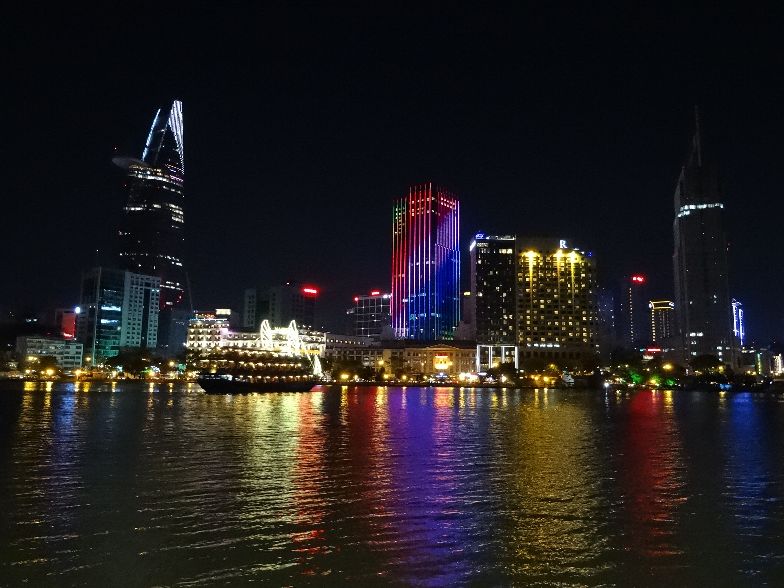 Ho Chi Minh City, March 2016 memories, Memorable travel moments, Life unfolding, 2600x1950 HD Desktop