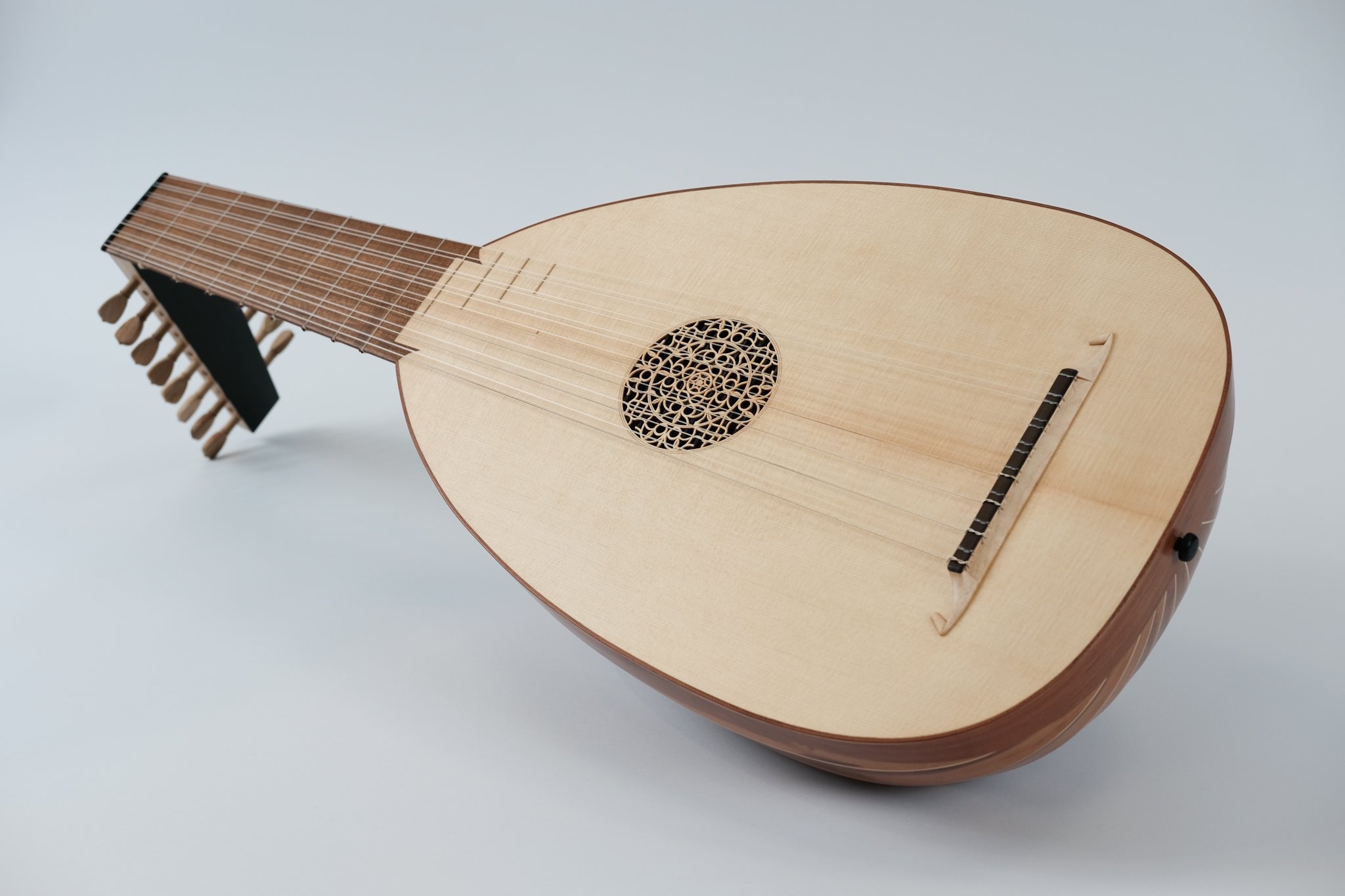 Lute music, Custom lutes, Master craftsmen, Instruments, 2050x1370 HD Desktop