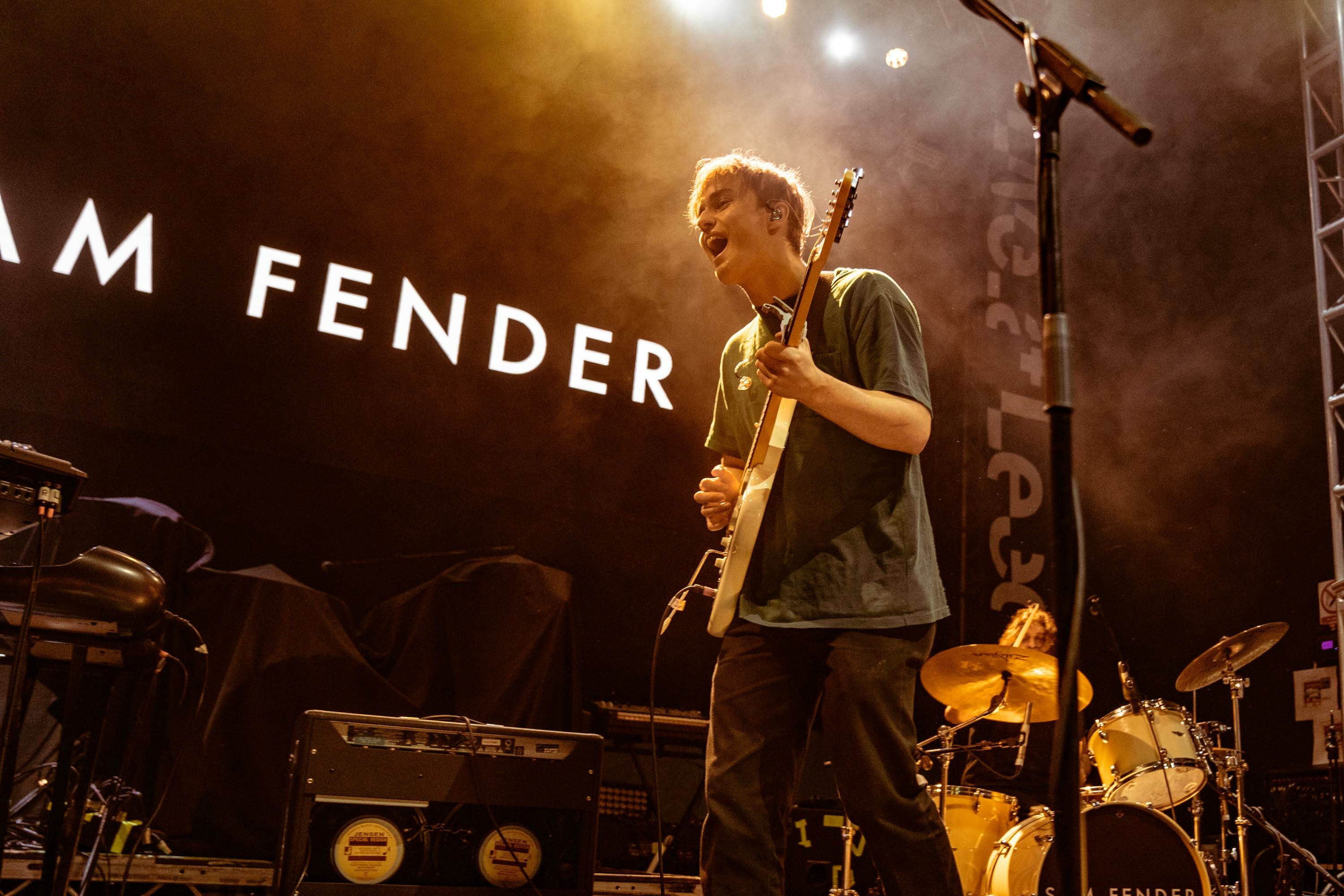 Sam Fender, Live at Leeds, Highlights, Gig goer, 3000x2000 HD Desktop