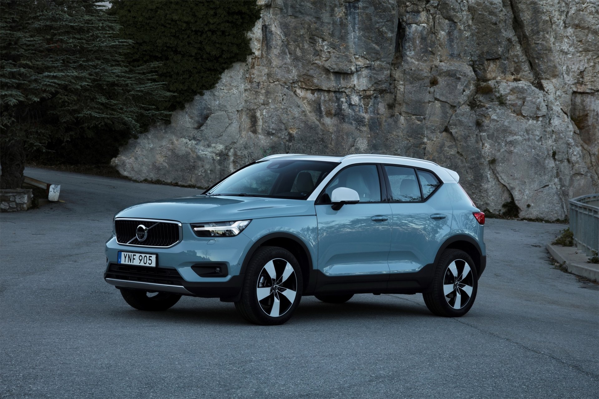 Volvo XC40, HD wallpapers, Striking visuals, Urban adventure, 1920x1280 HD Desktop